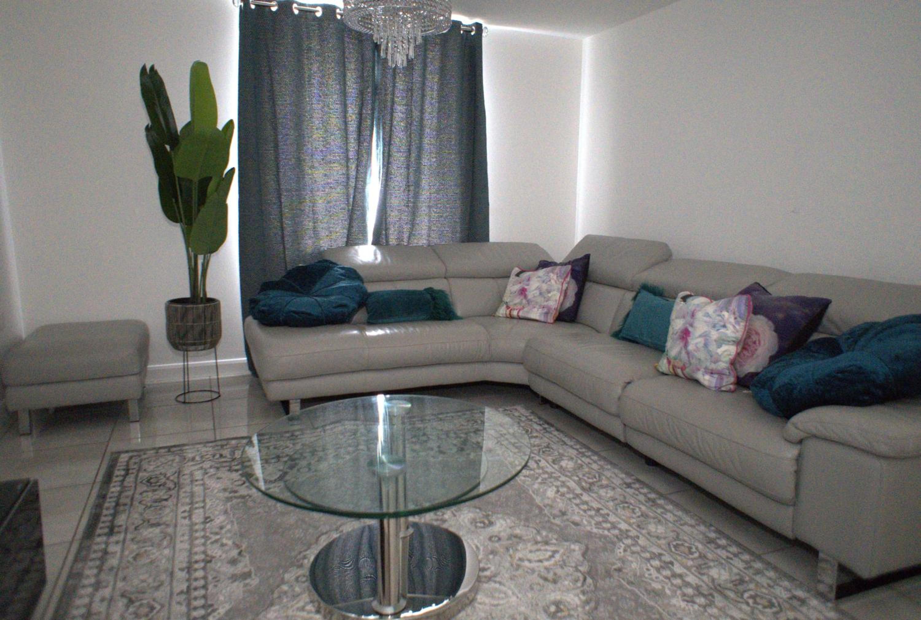 Nirvana - 4 Bedroom Luxury Home ideal for Holidays, Executives and Contractors view 5