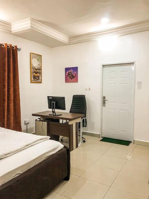 Cozy 1 bedroom apartment in Abuja view 2