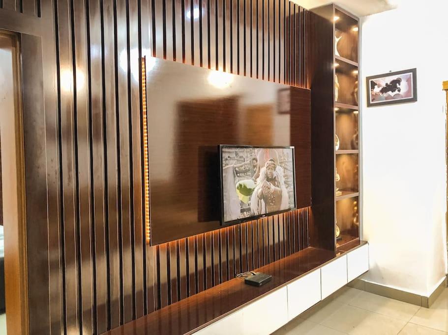 Cozy 1 bedroom apartment in Abuja view 3