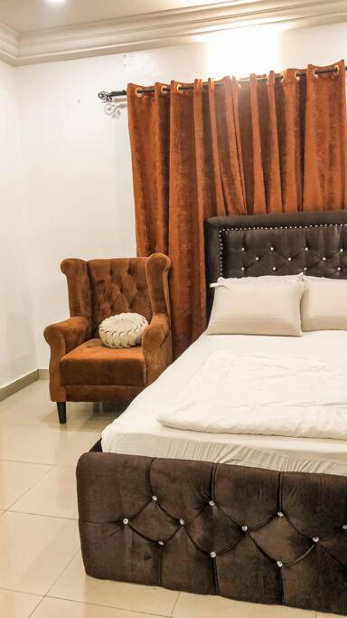 Cozy 1 bedroom apartment in Abuja view 5