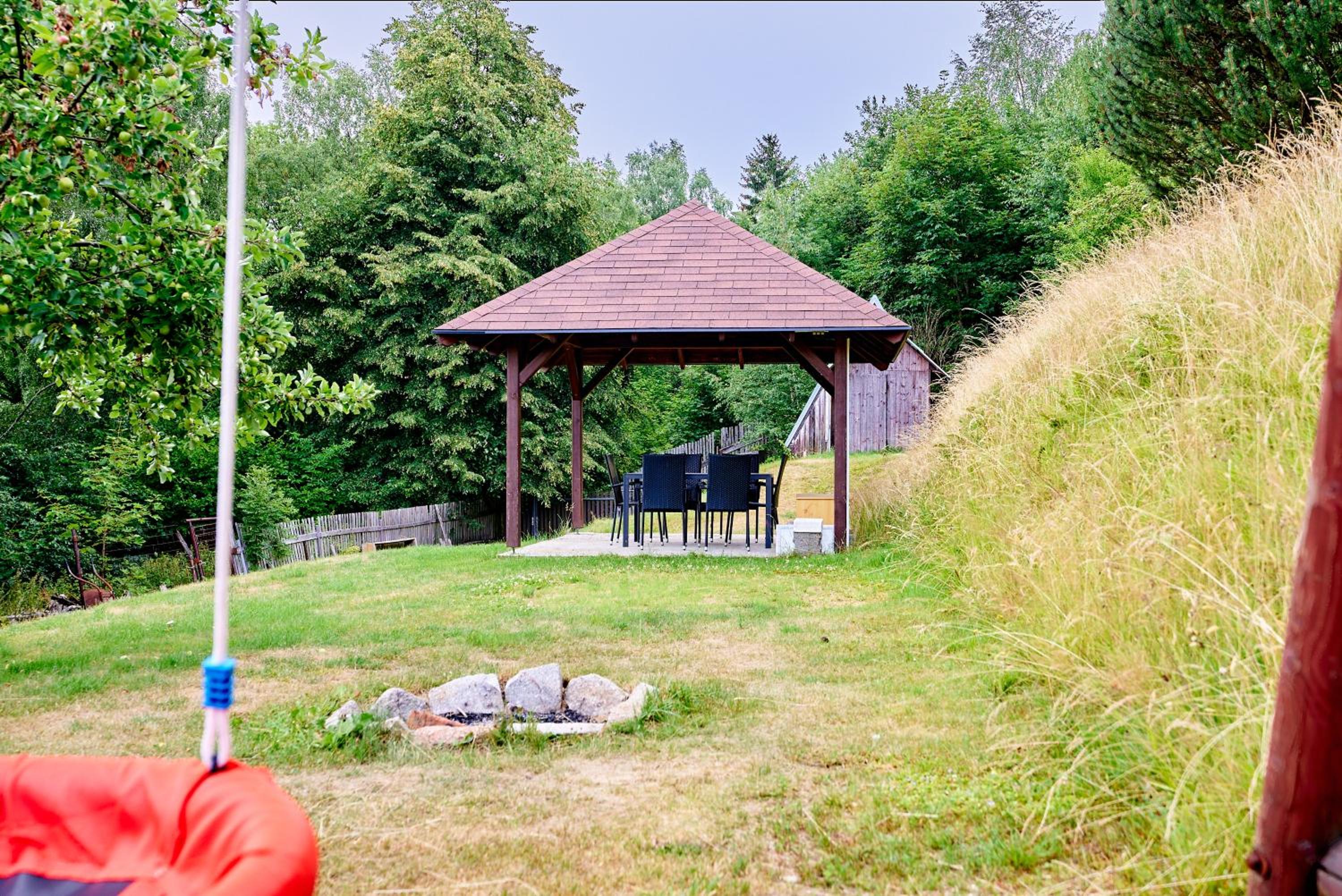 Popovská chalupa by Mountain ways