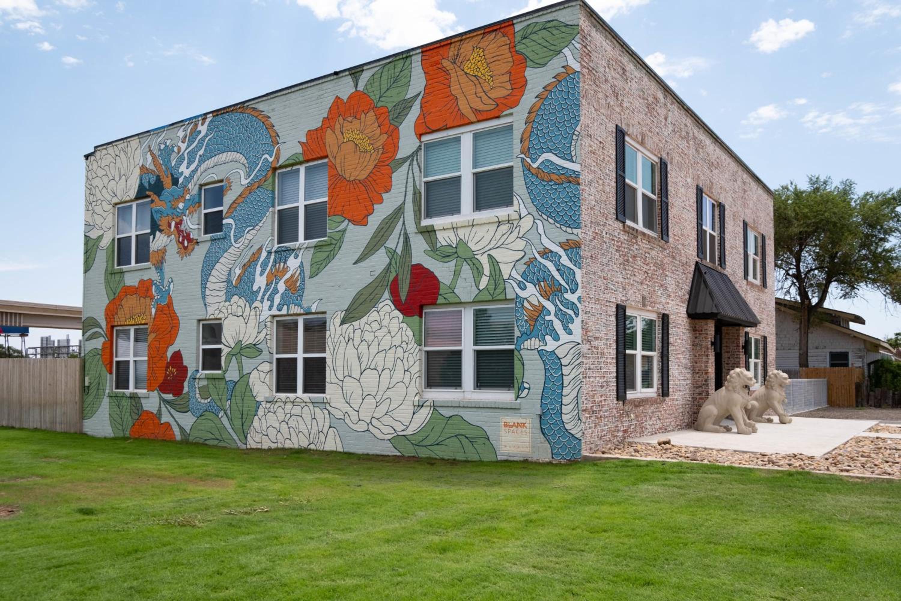 Hotel Dragon on Taylor St - Image 1