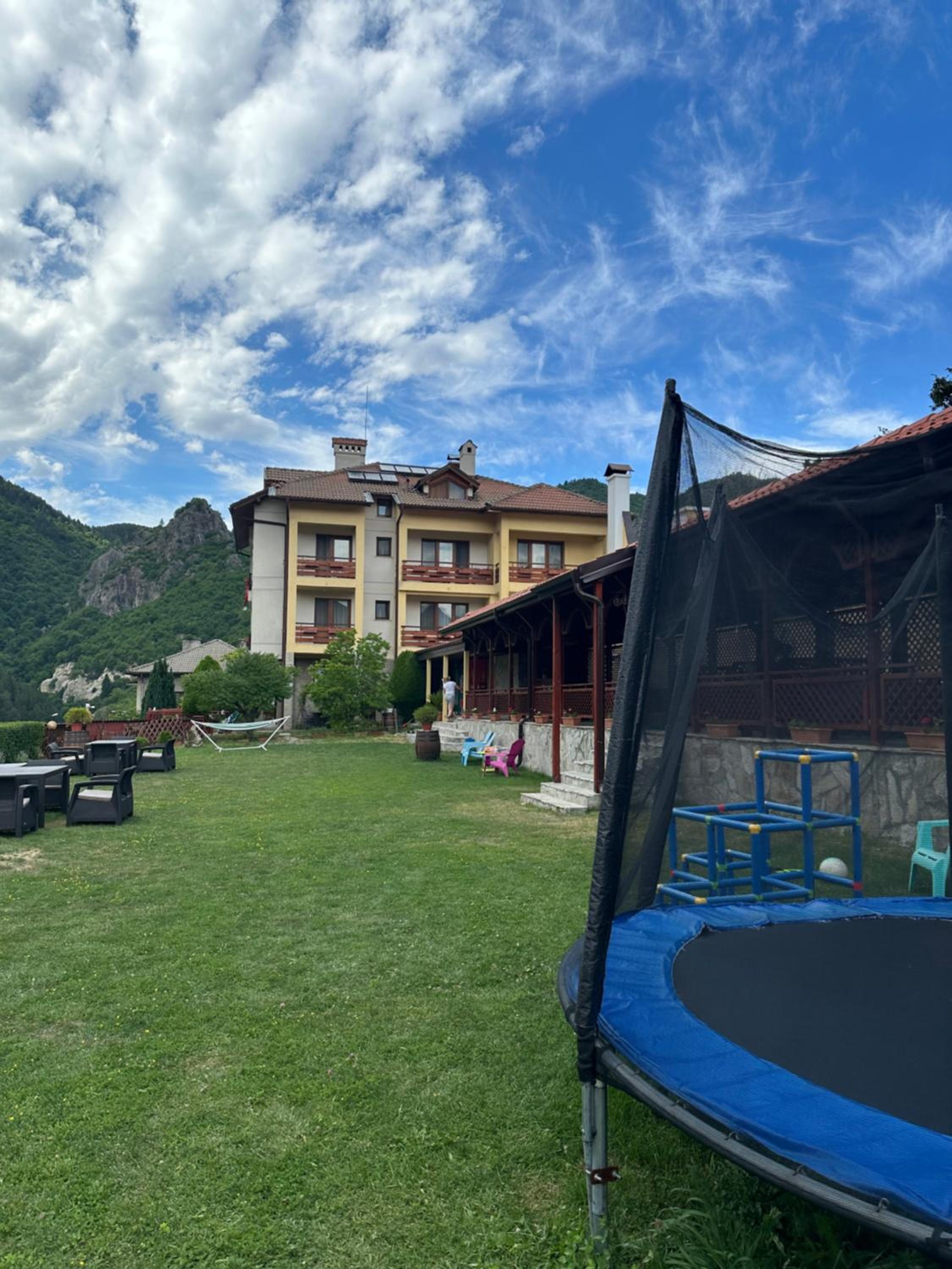 Kris Guest House
