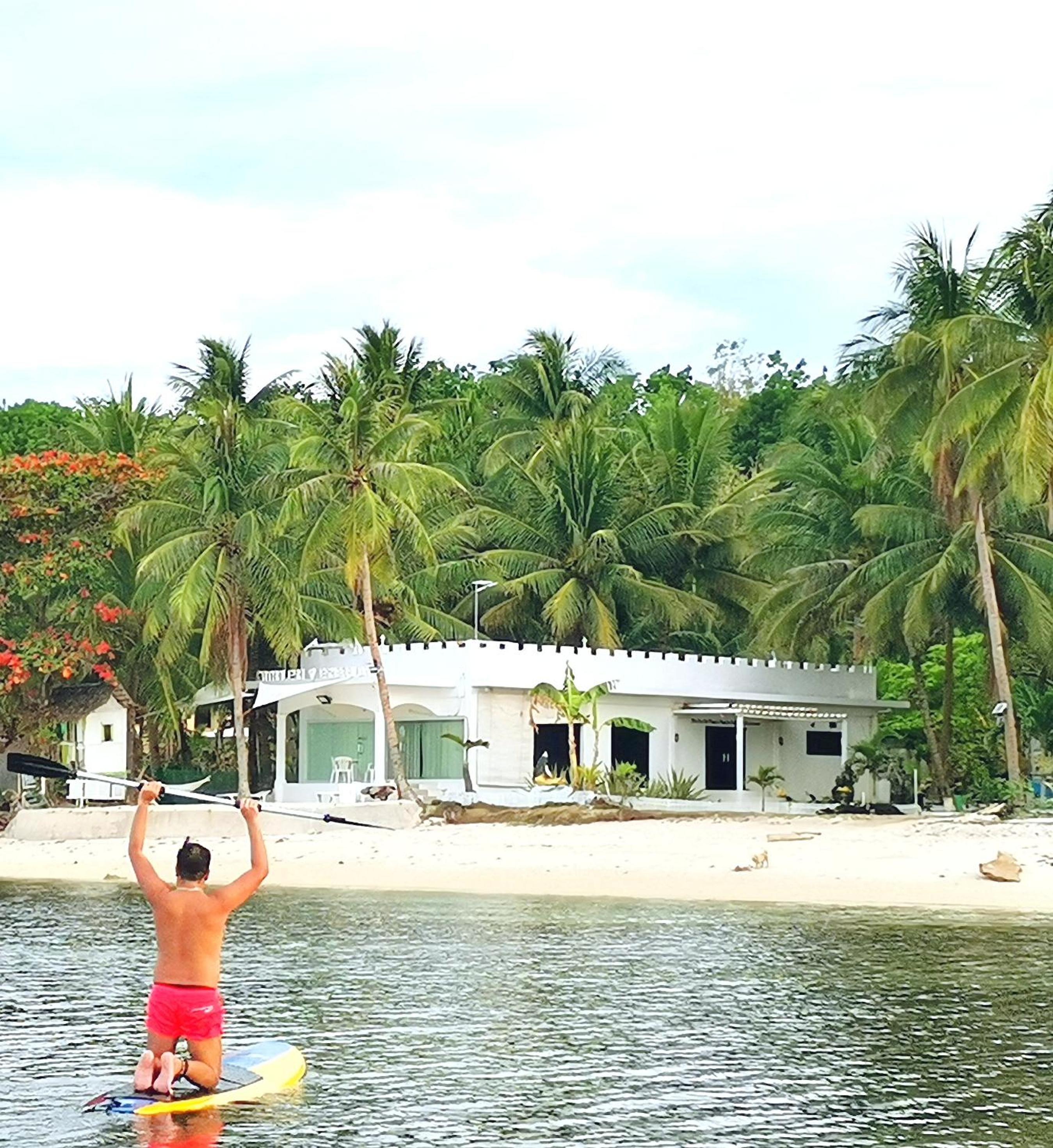 BEACH FRONT WHITE HOUSE VILLA view 2