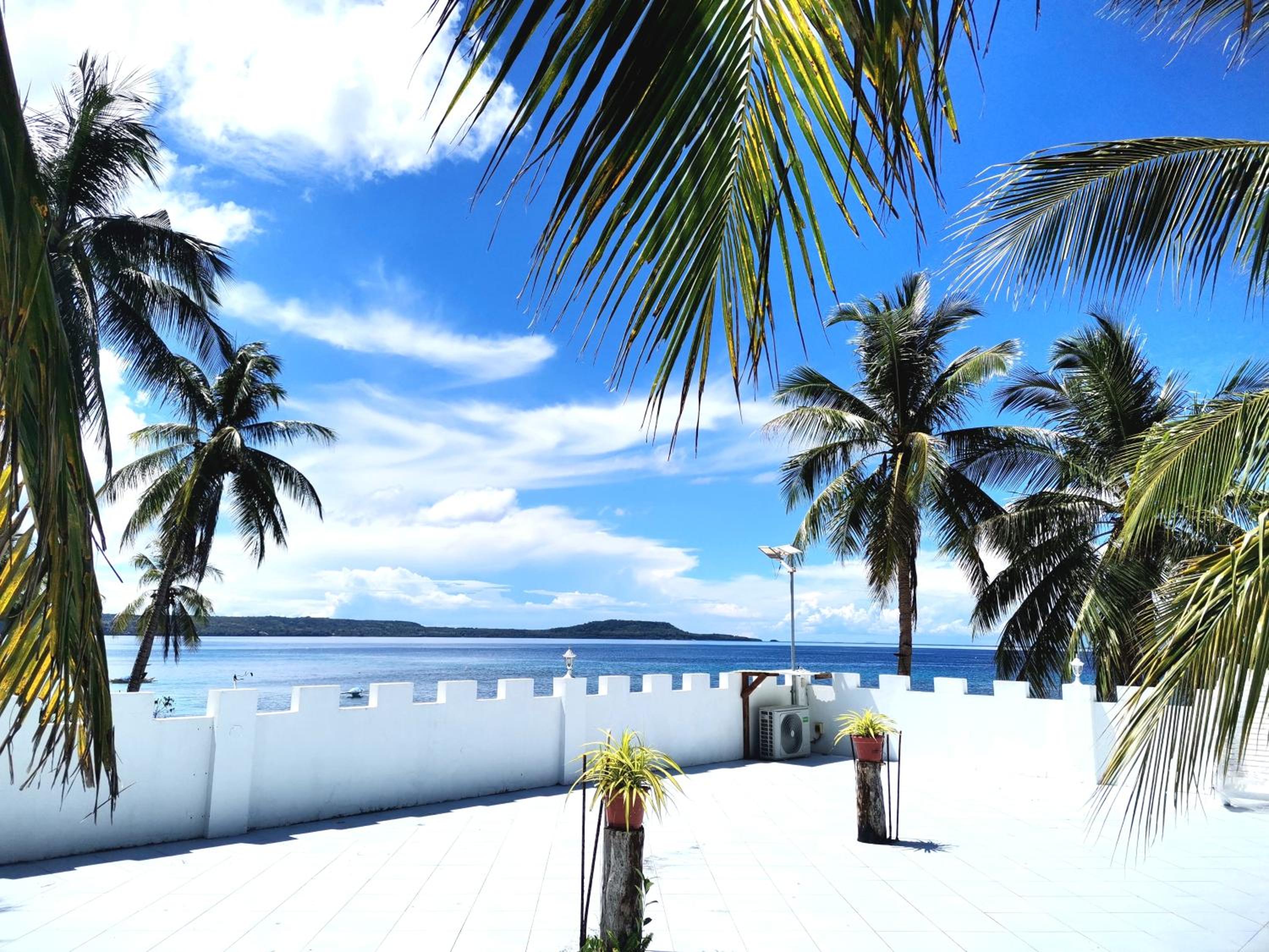 BEACH FRONT WHITE HOUSE VILLA view 5