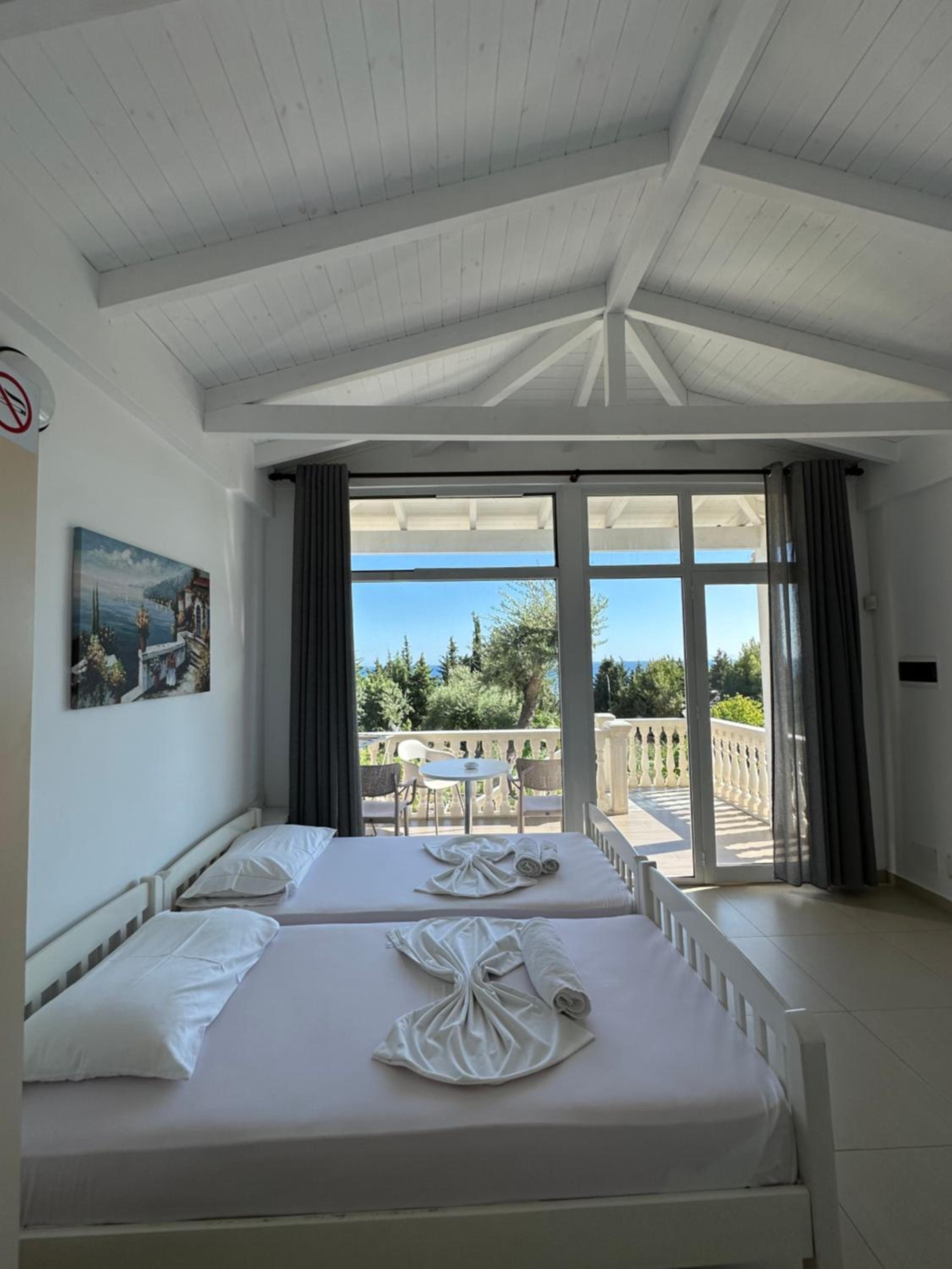 Essos Villas