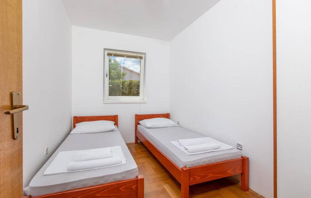 Apartments Dunja Malinska