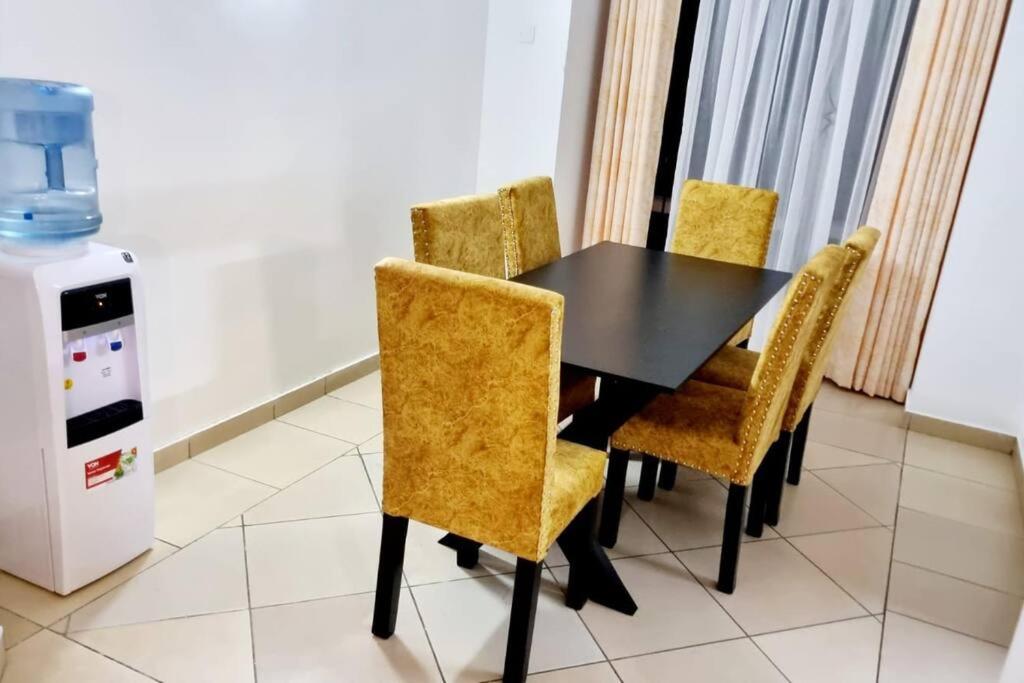 Aviel Homes, 3 bedroom apartment. view 2