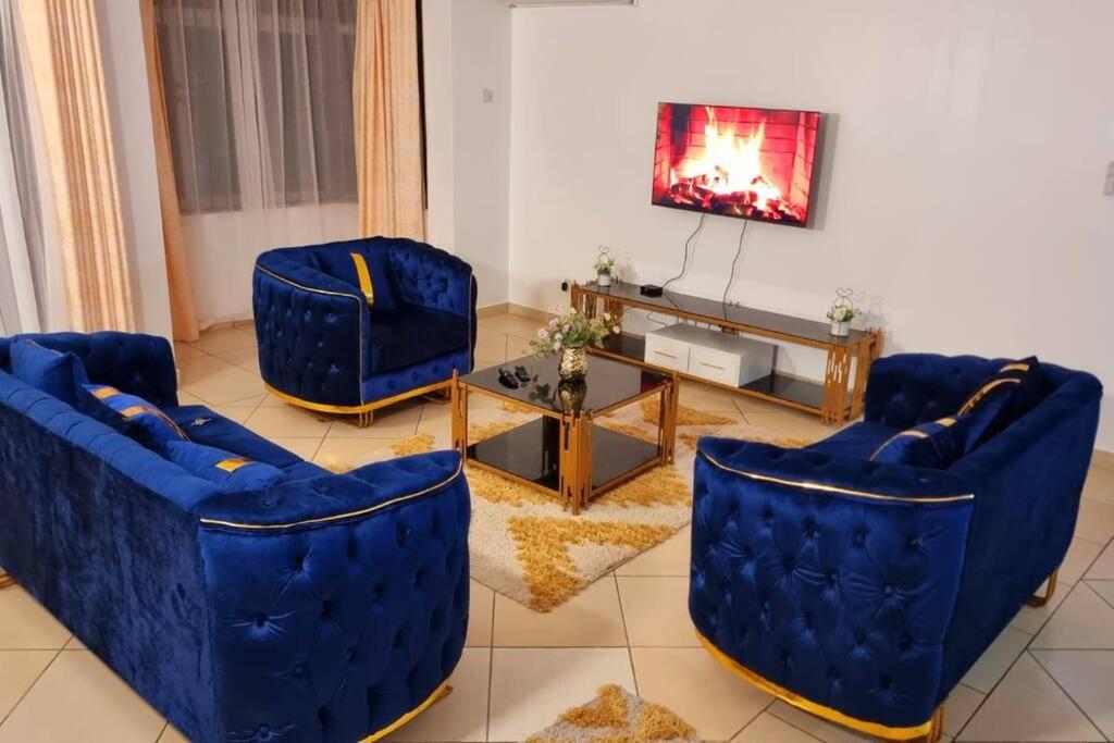 Aviel Homes, 3 bedroom apartment. view 3