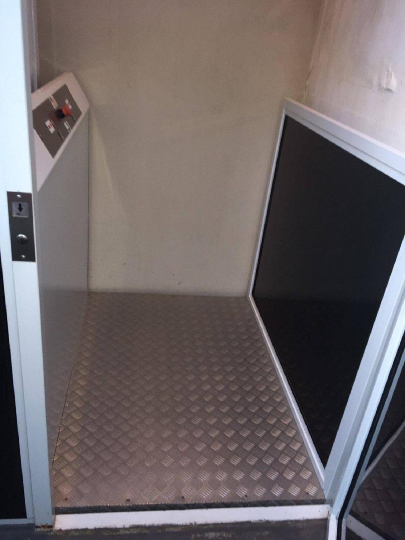 Apto climatizado -garagem