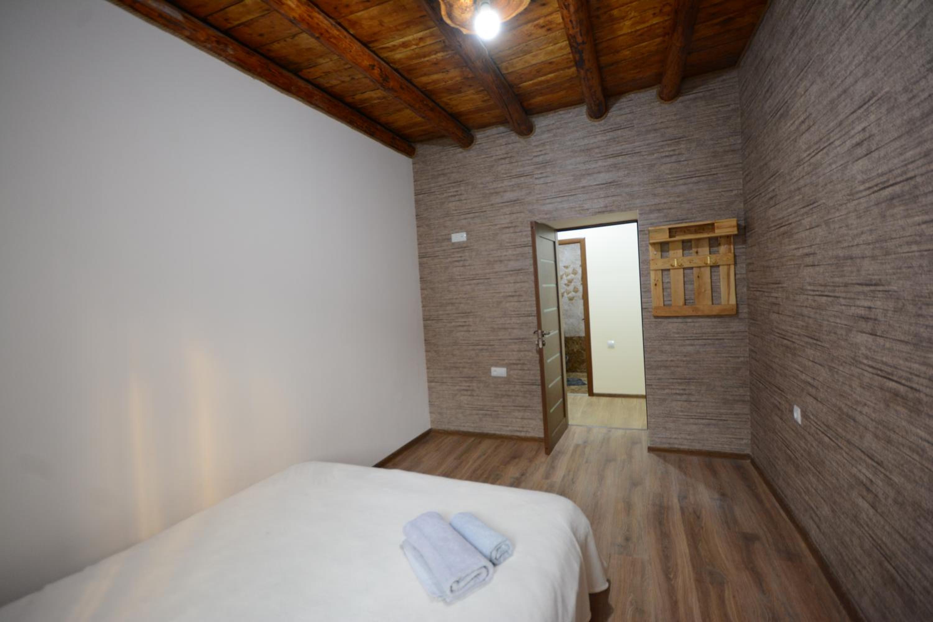 S & M Guest House