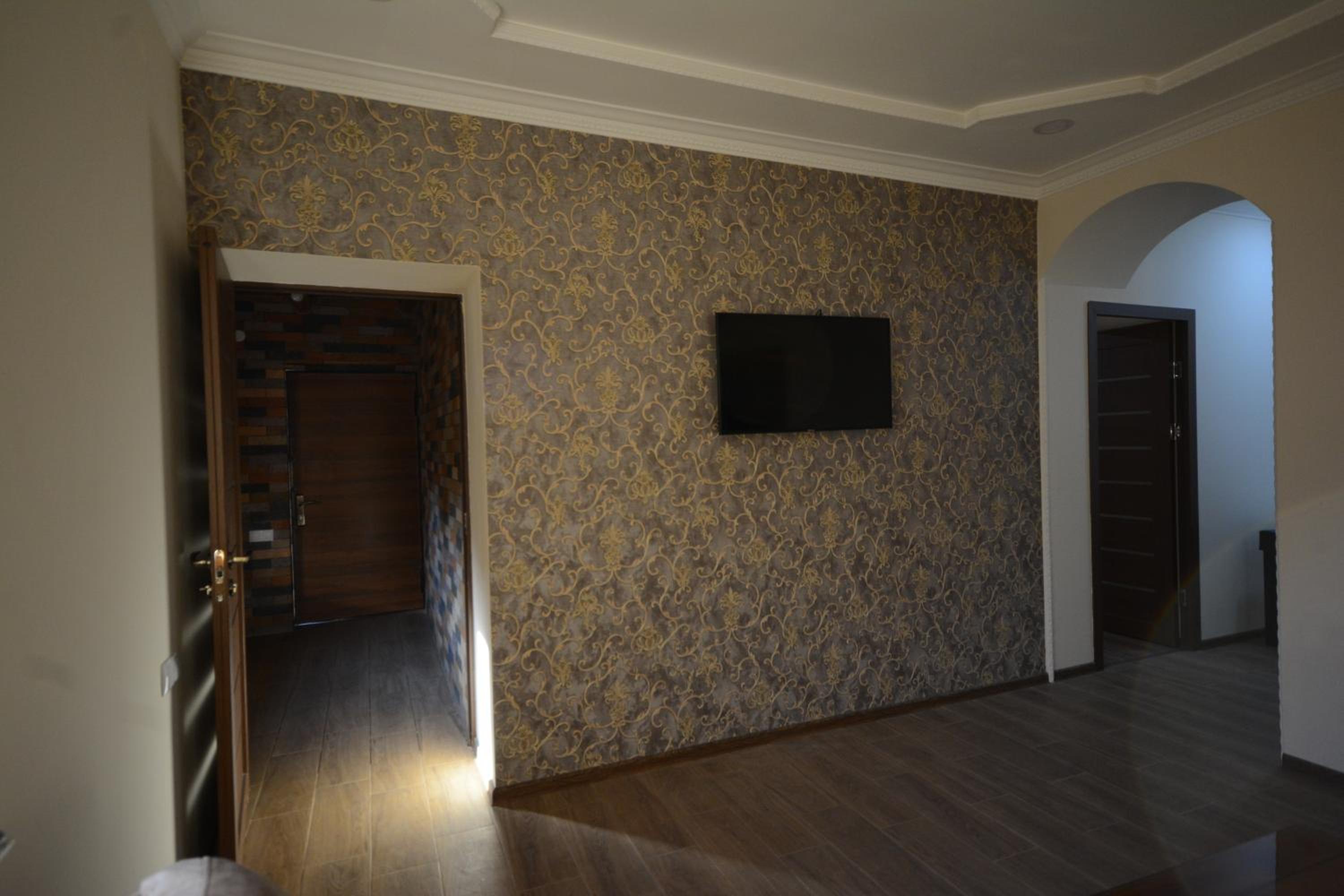 S & M Guest House