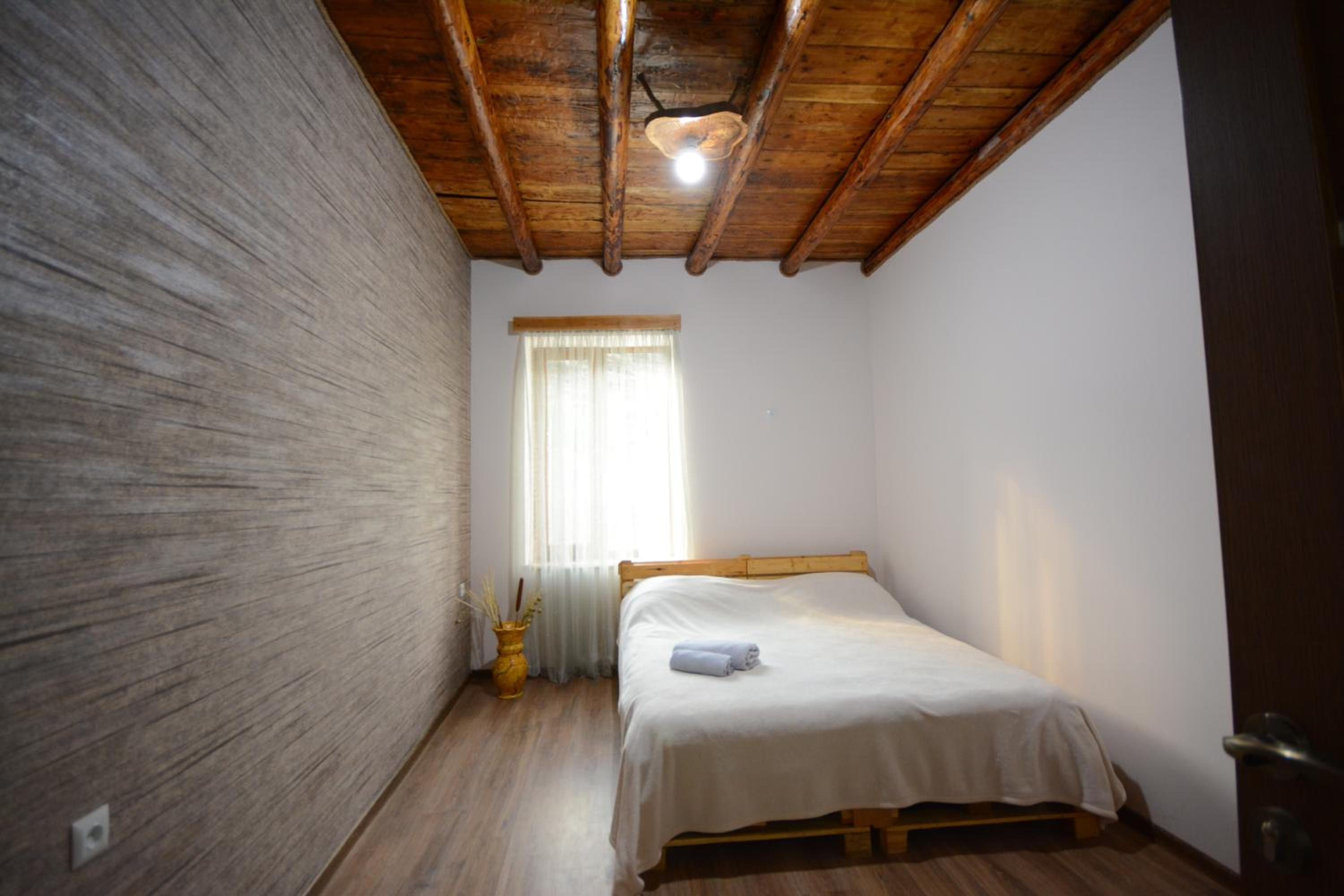 S & M Guest House