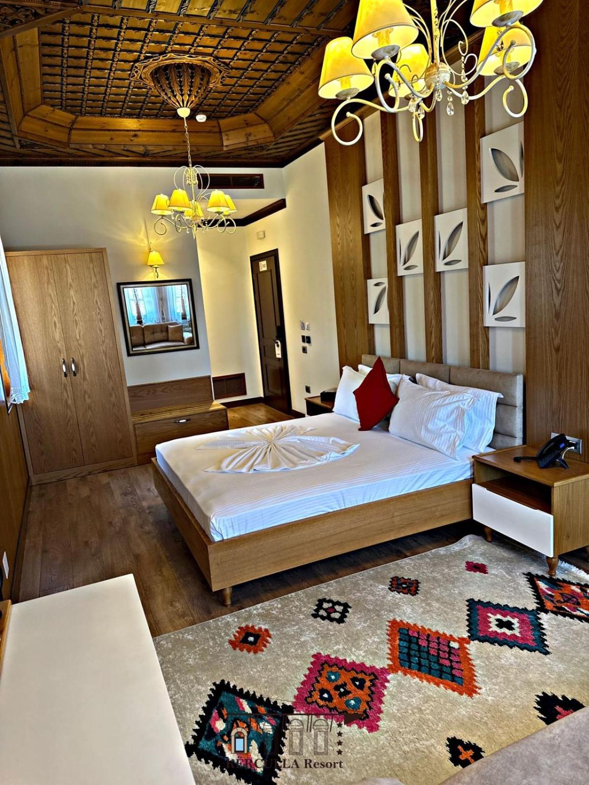 KERCULLA Resort
