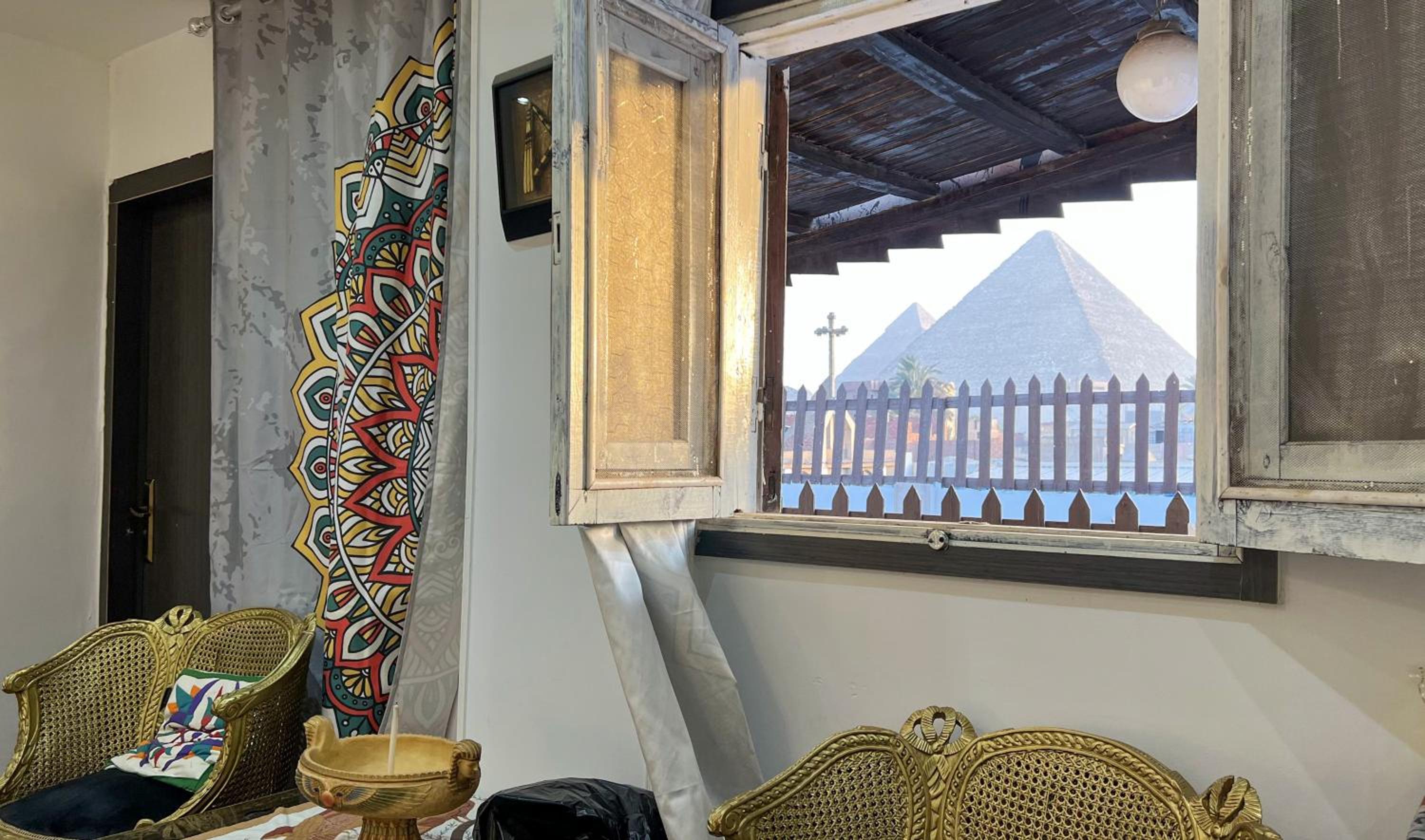 Osiris pyramids view inn