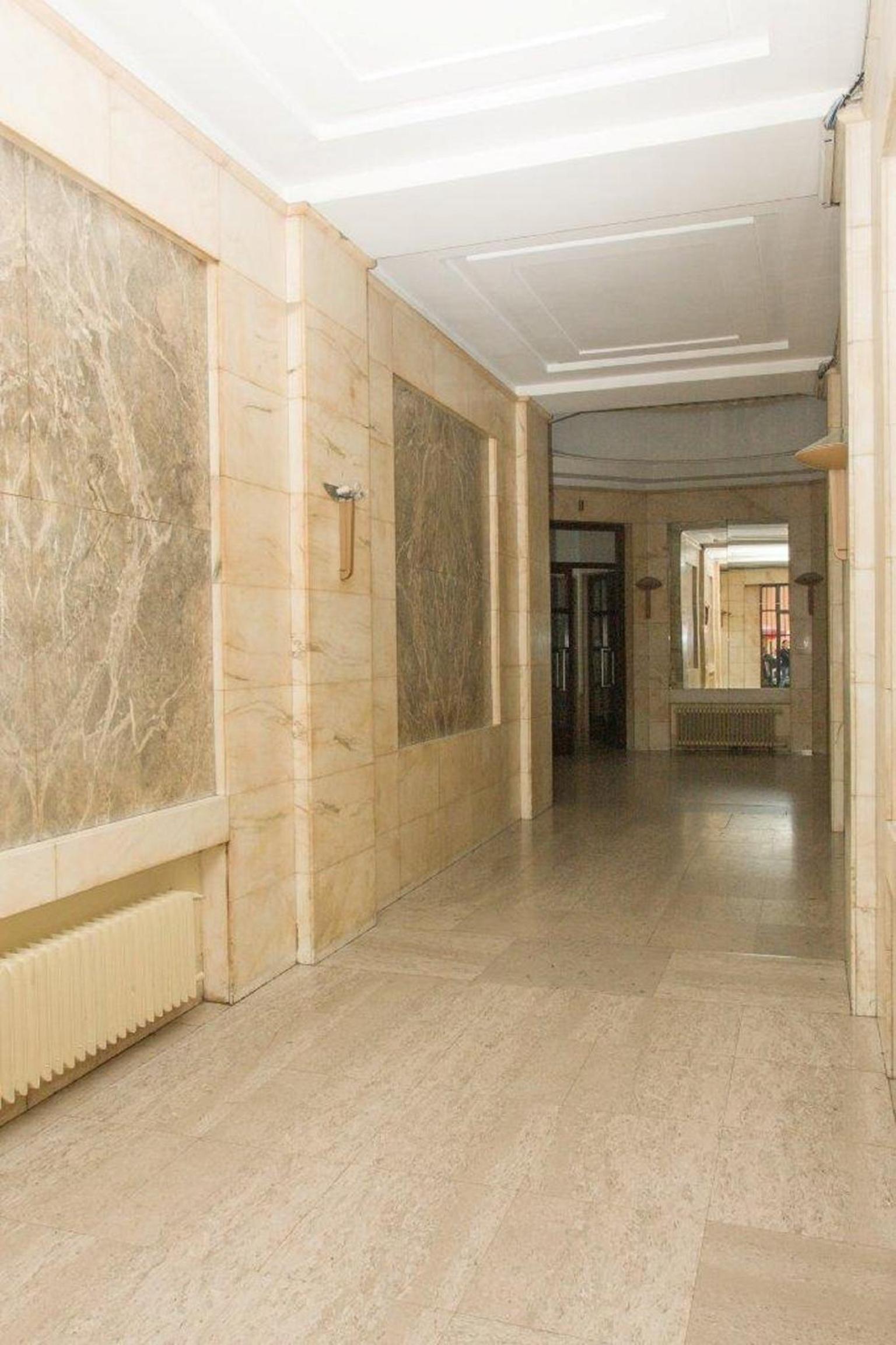 Main Square Apartment