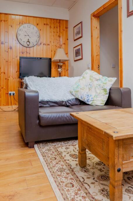 2 Bed on The Main Street view 2