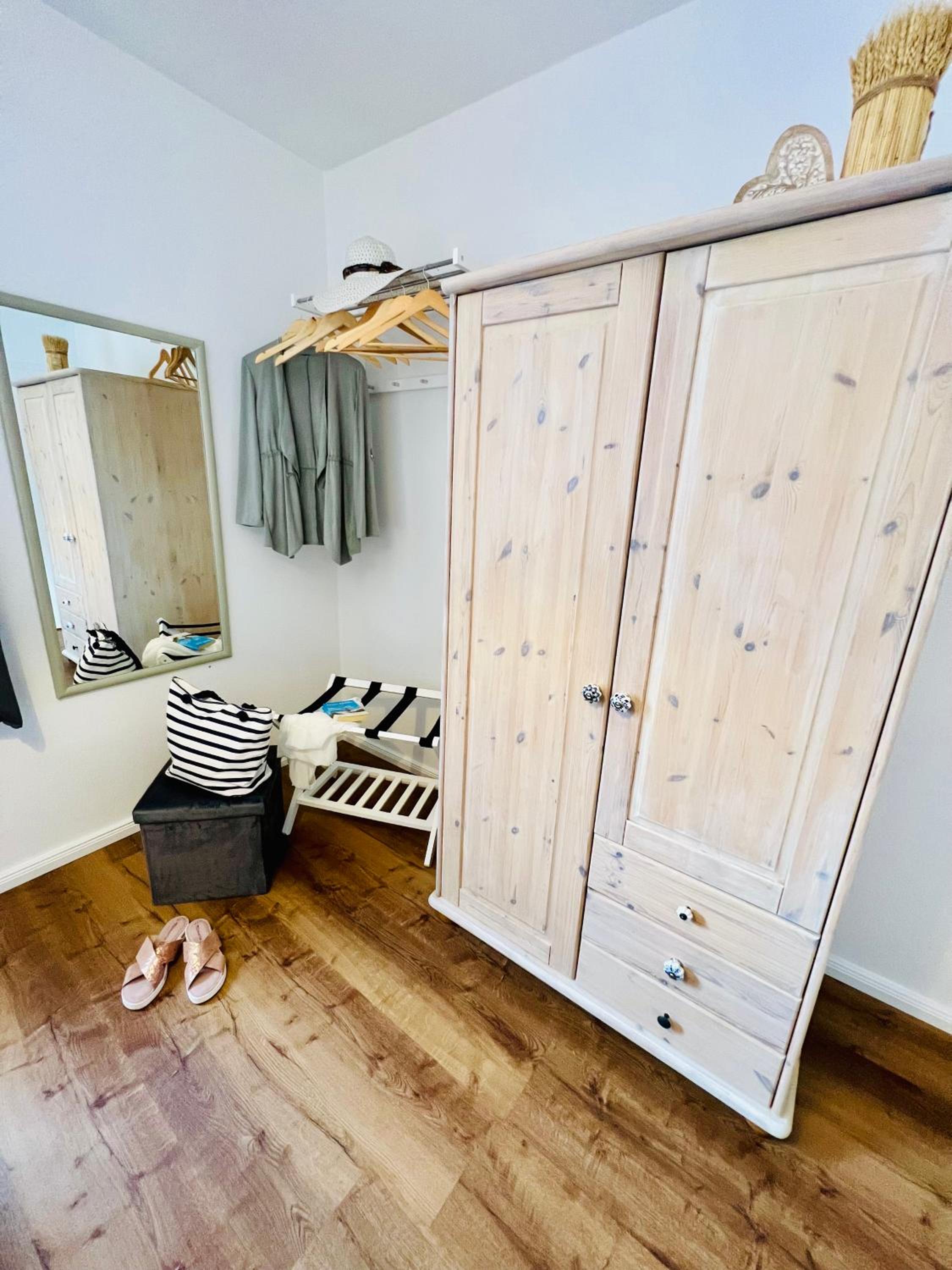 SeeLund - Meeresrauschen lauschen - ruhiges sonniges Apartment mit Garten und Terrasse nahe Strand und Ostsee
