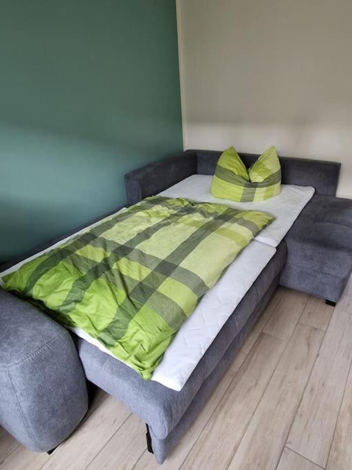 ruhige Einliegerwohnung+Terrasse