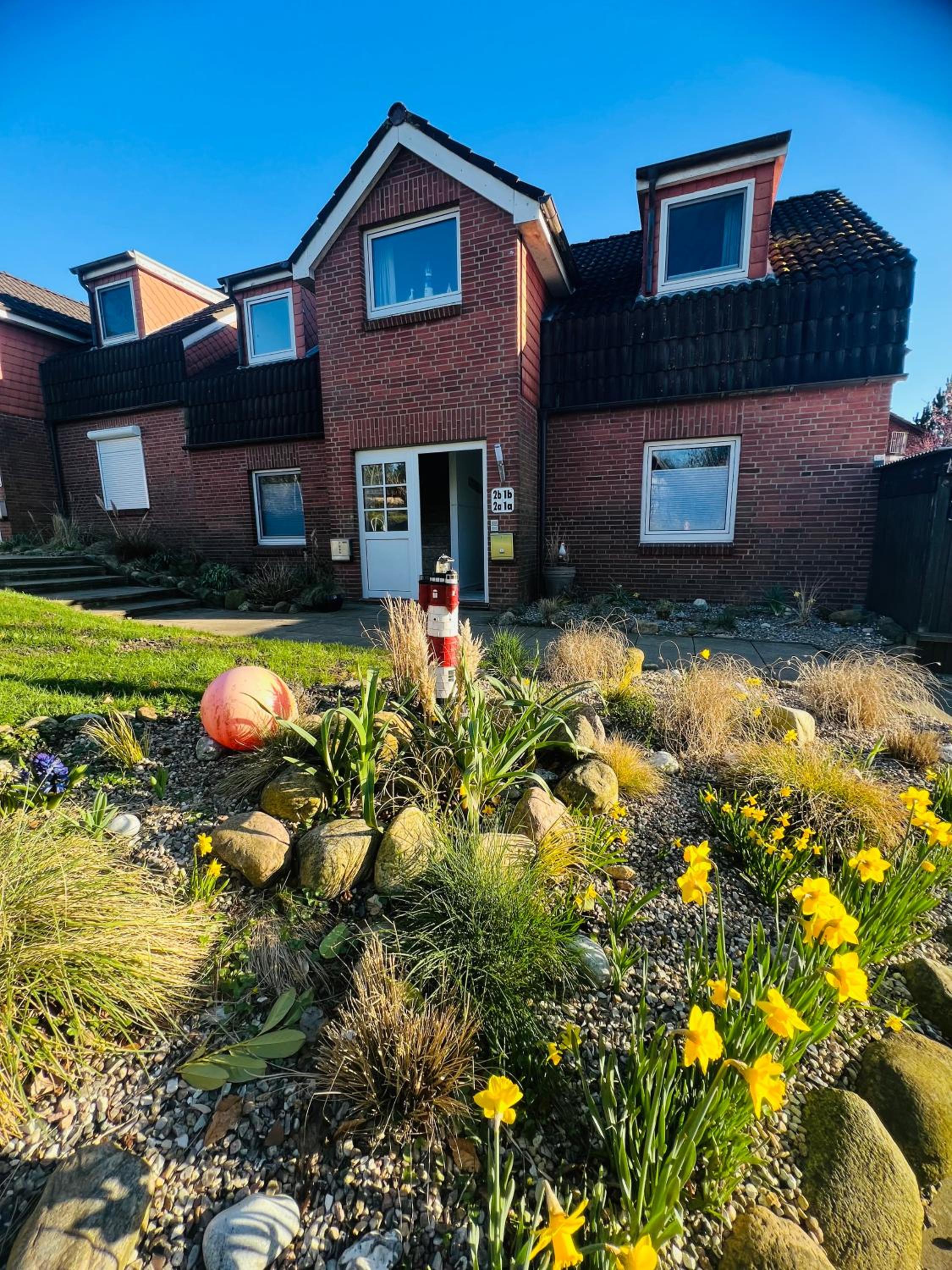 SeeLund - Meeresrauschen lauschen - ruhiges sonniges Apartment mit Garten und Terrasse nahe Strand und Ostsee