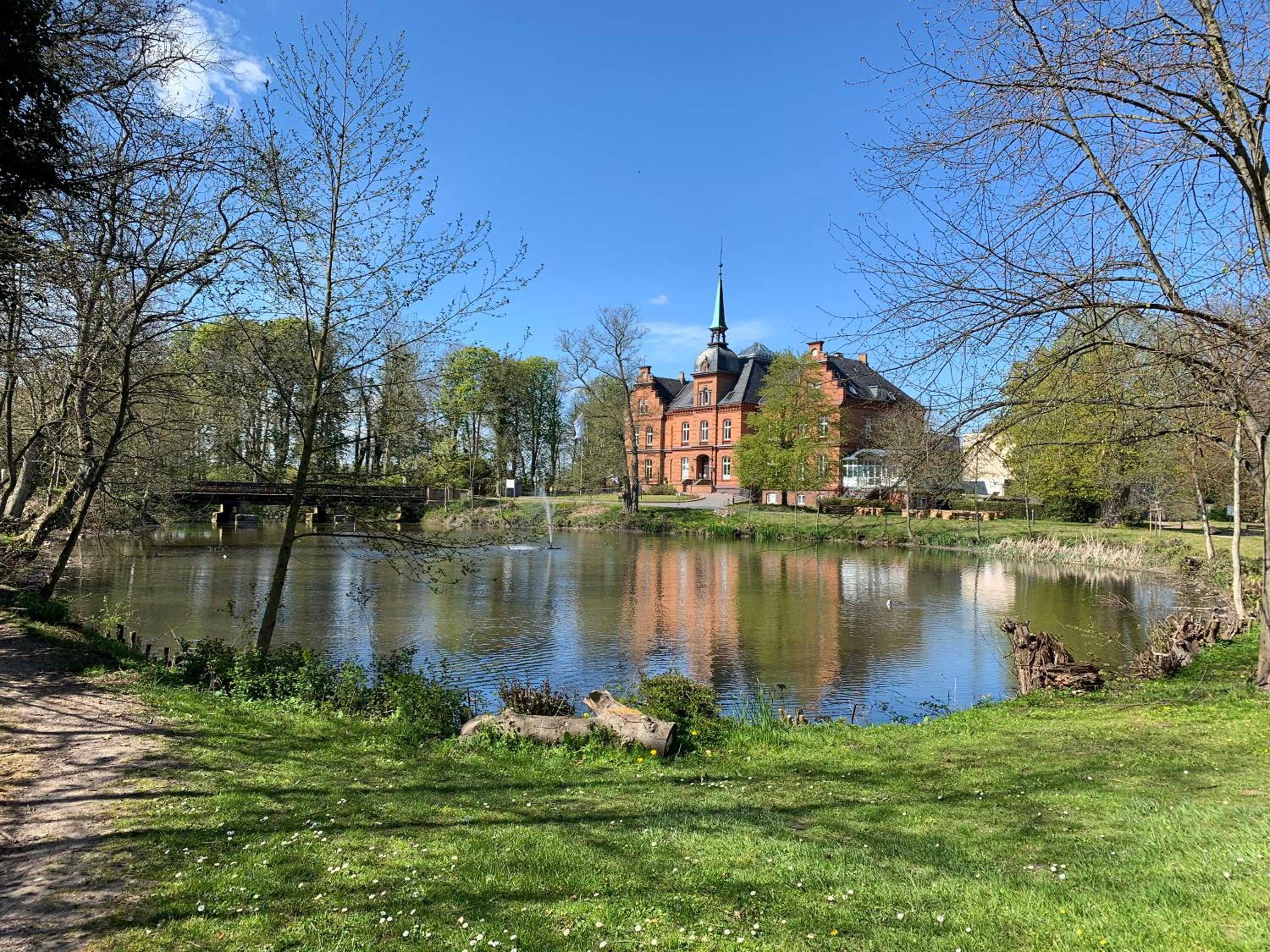 SeeLund - Meeresrauschen lauschen - ruhiges sonniges Apartment mit Garten und Terrasse nahe Strand und Ostsee