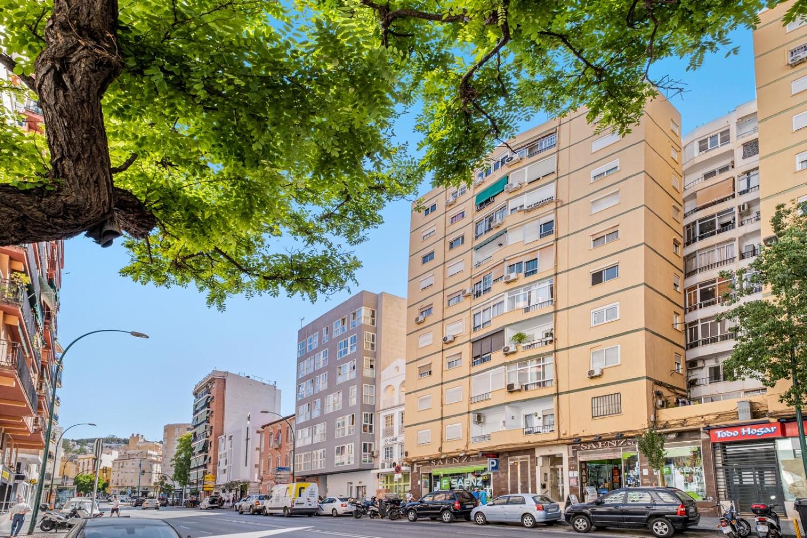 3 Bedroom Apartment near City Centre