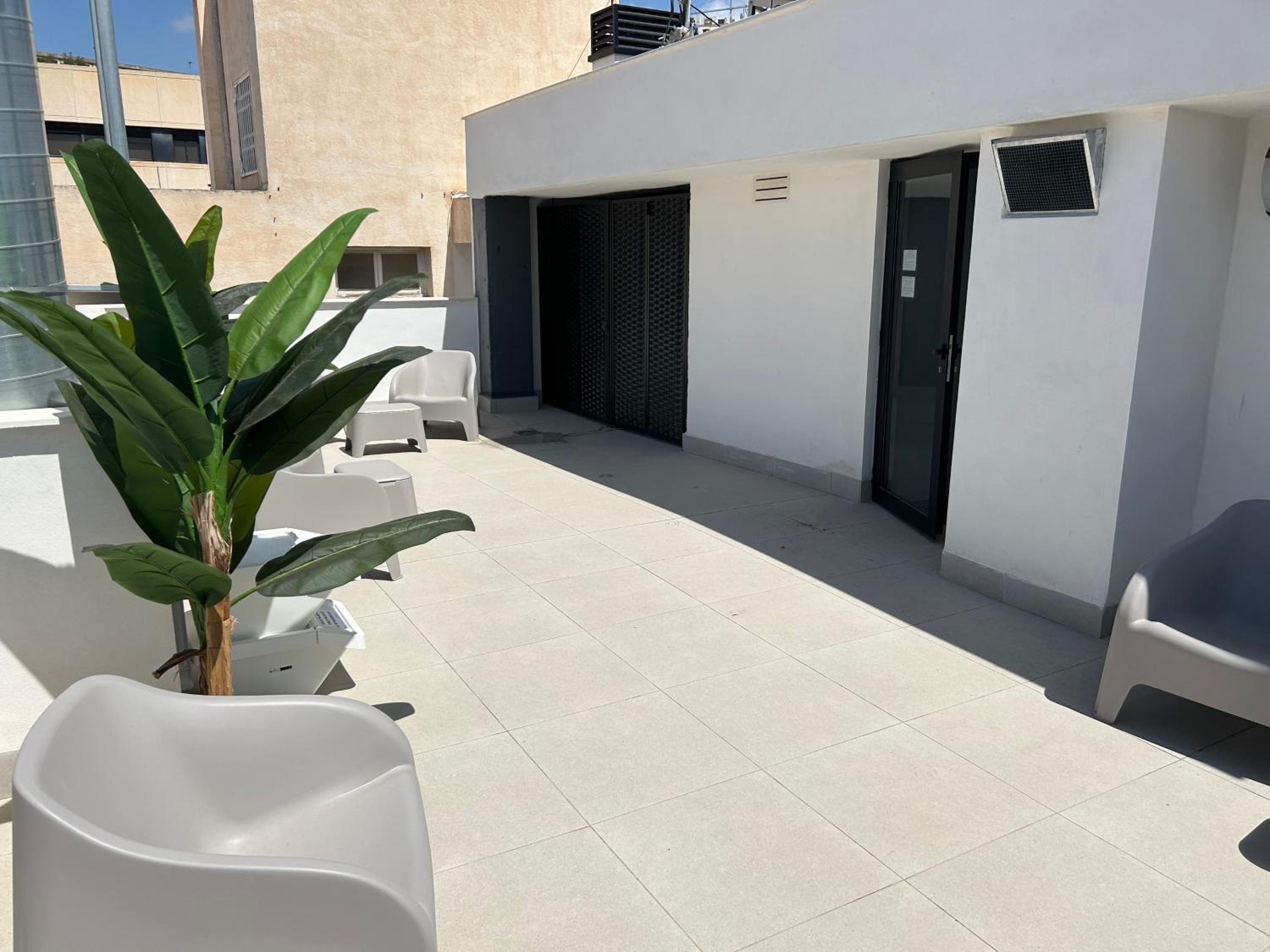 Apartamentos Bretón 17 Suite con terraza view 3