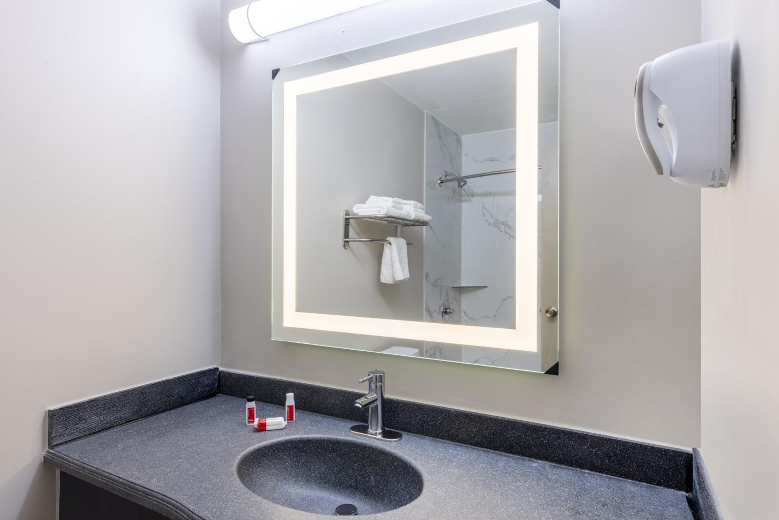 Fayetteville Vacations - Days Inn  Suites by Wyndham Fort Bragg/Cross Creek Mall - Property Image 1