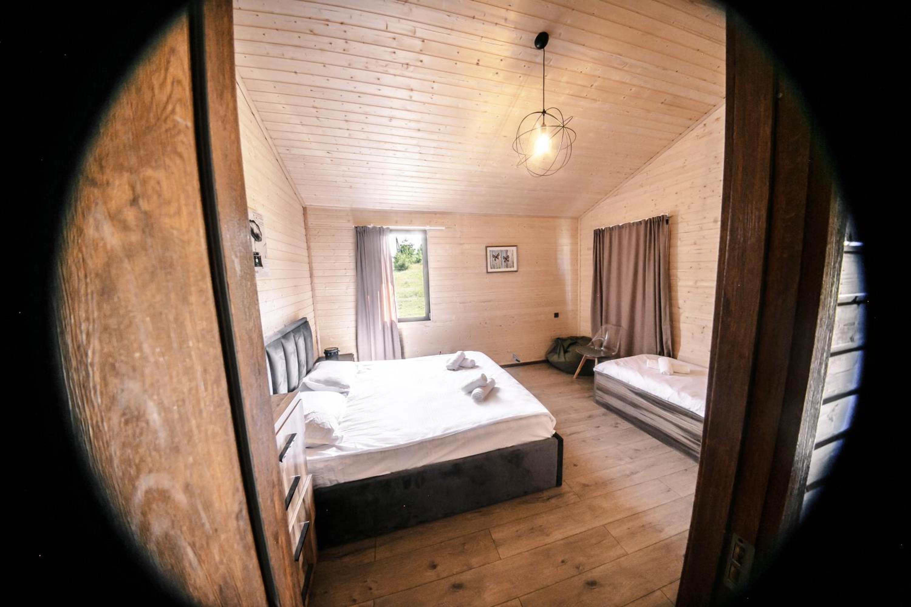 Shaori Lake Cottages