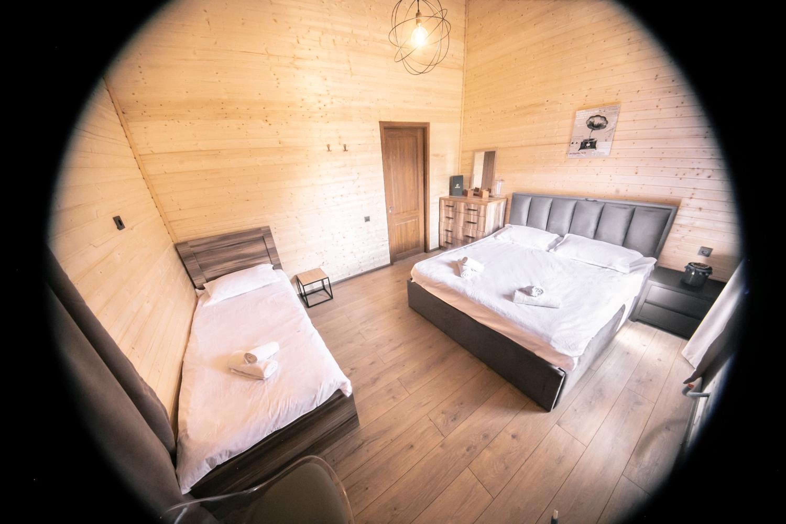 Shaori Lake Cottages