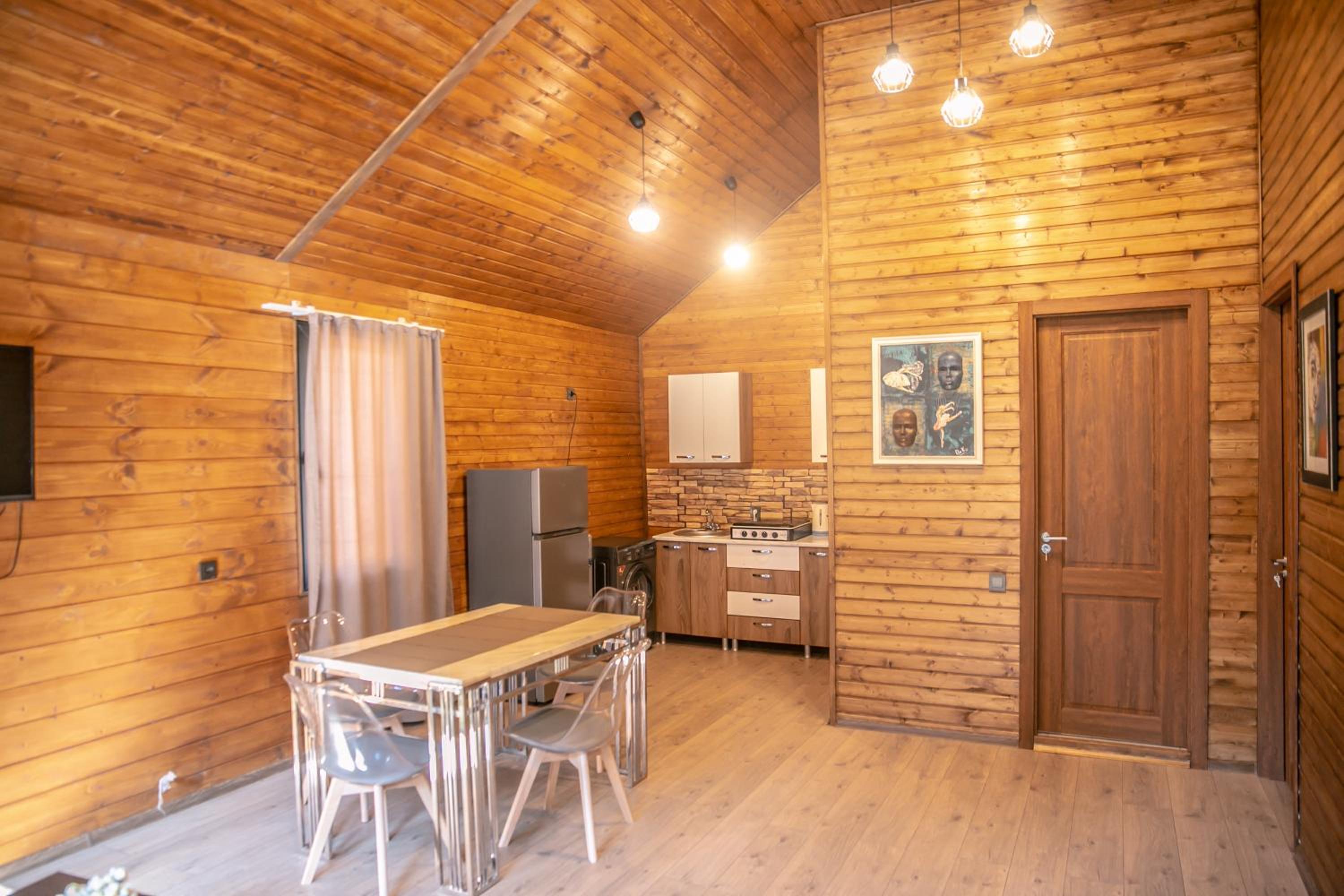 Shaori Lake Cottages
