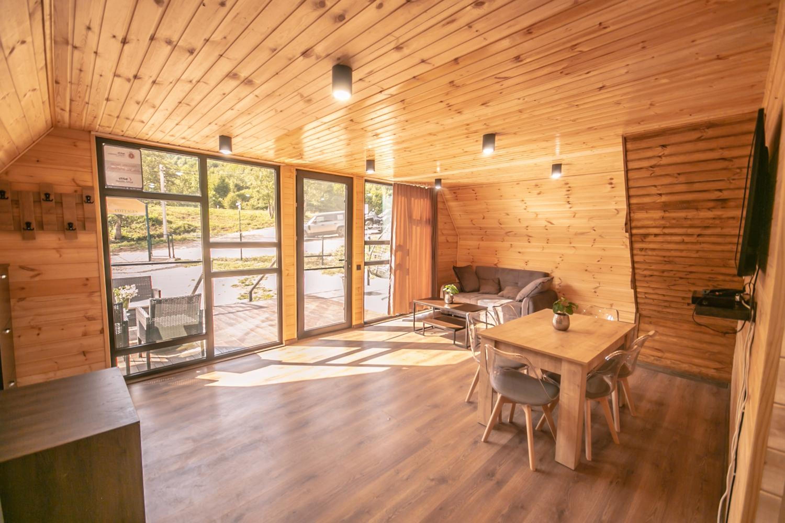Shaori Lake Cottages