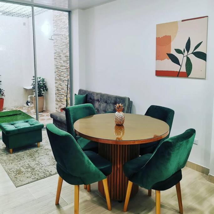 Nuevo y lindo apartamento