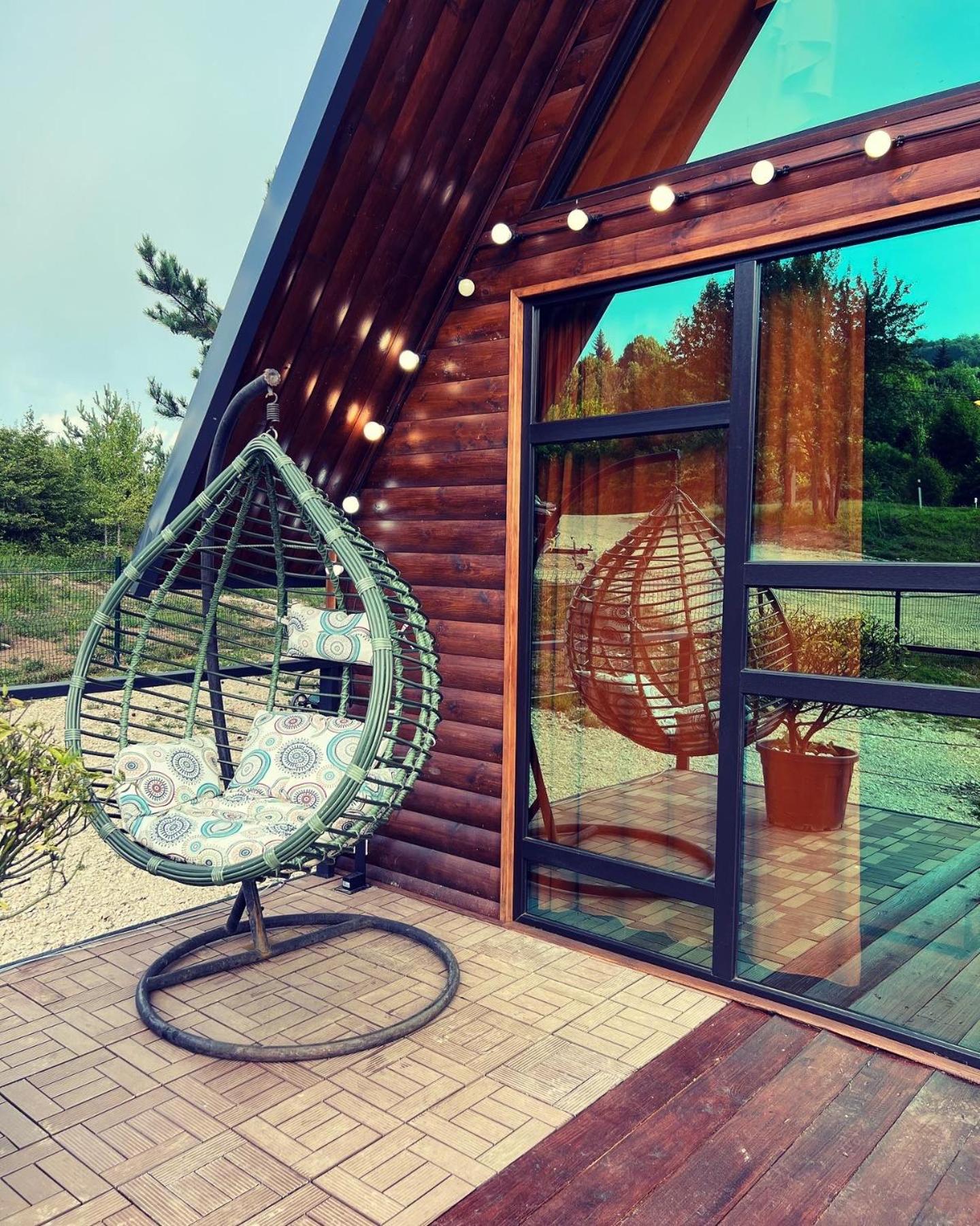 Shaori Lake Cottages