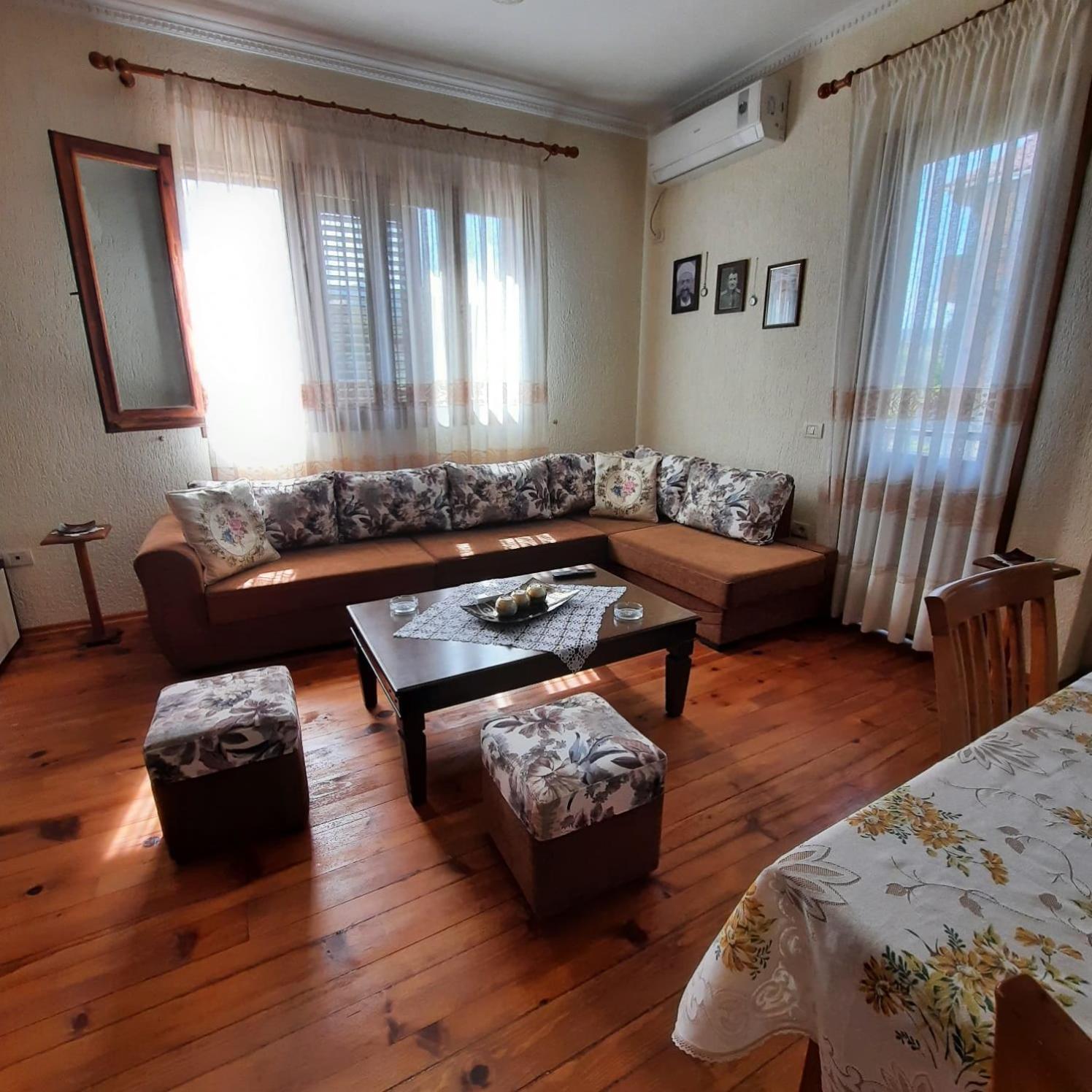 Guesthouse Ndroq
