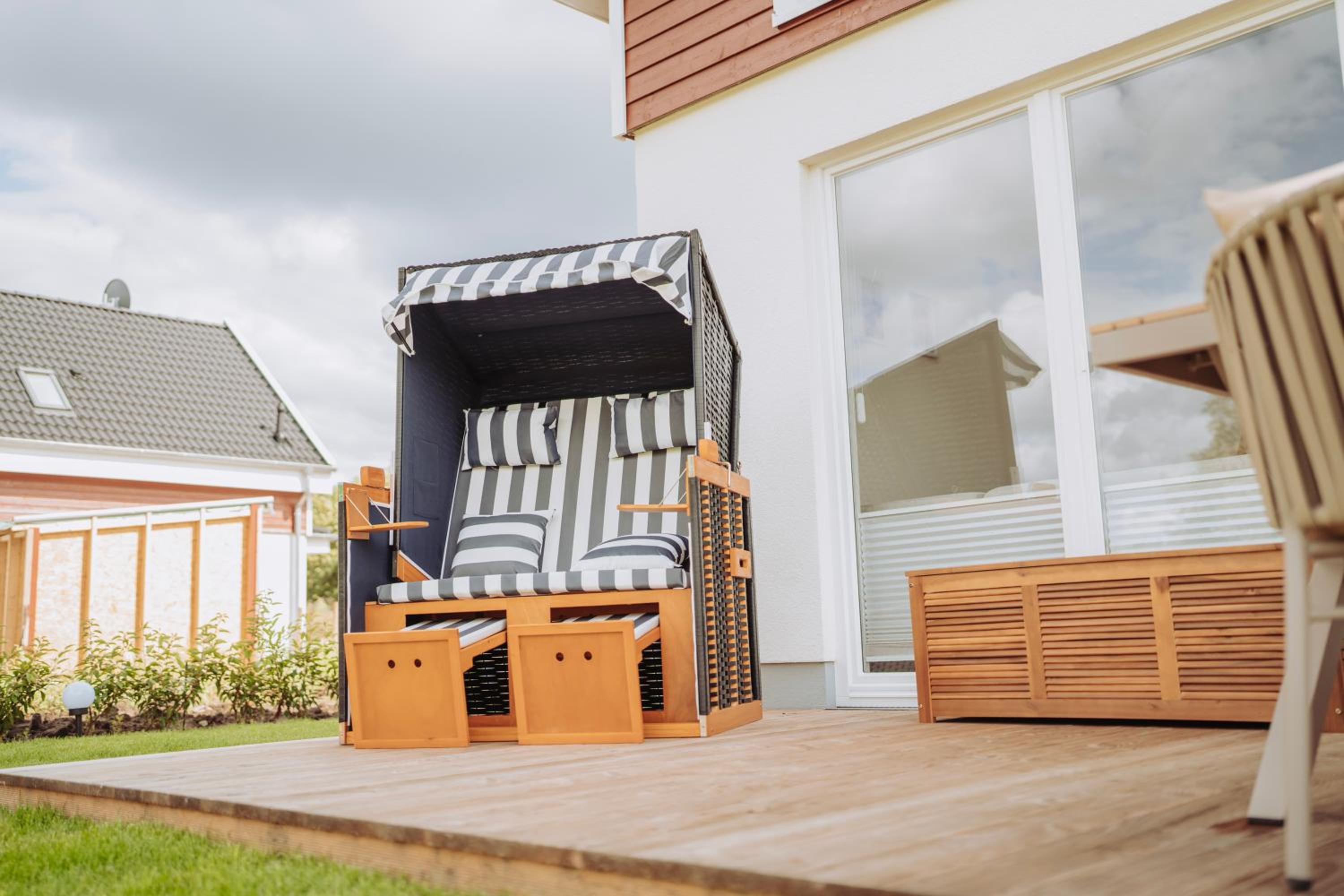 Malerisch am See mit Kamin, Sauna & Whirlpool