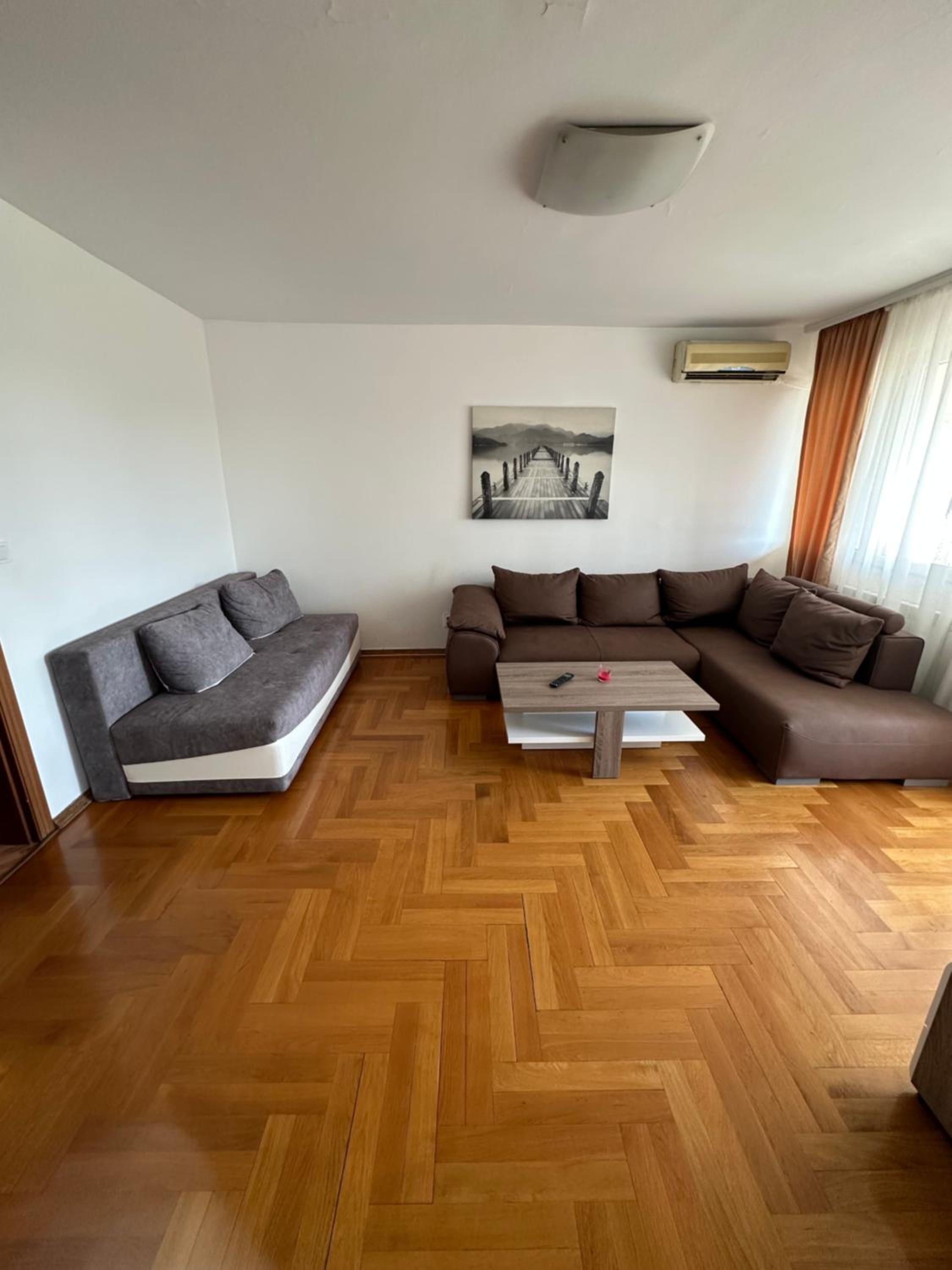 Large Centre apartment view 4