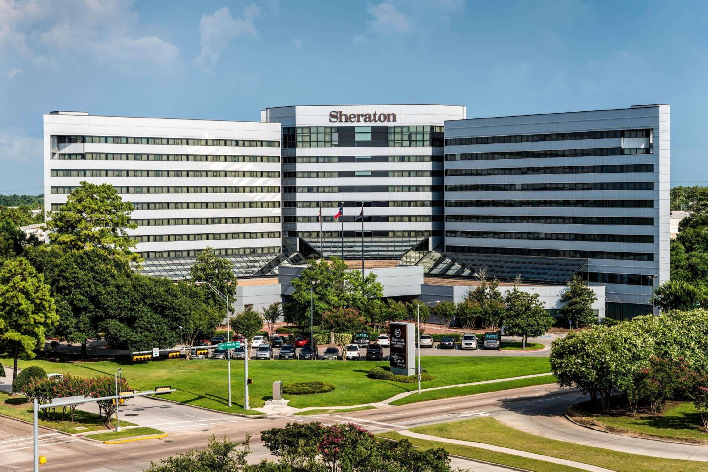 Hotel Sheraton North Houston at George Bush Intercontinental