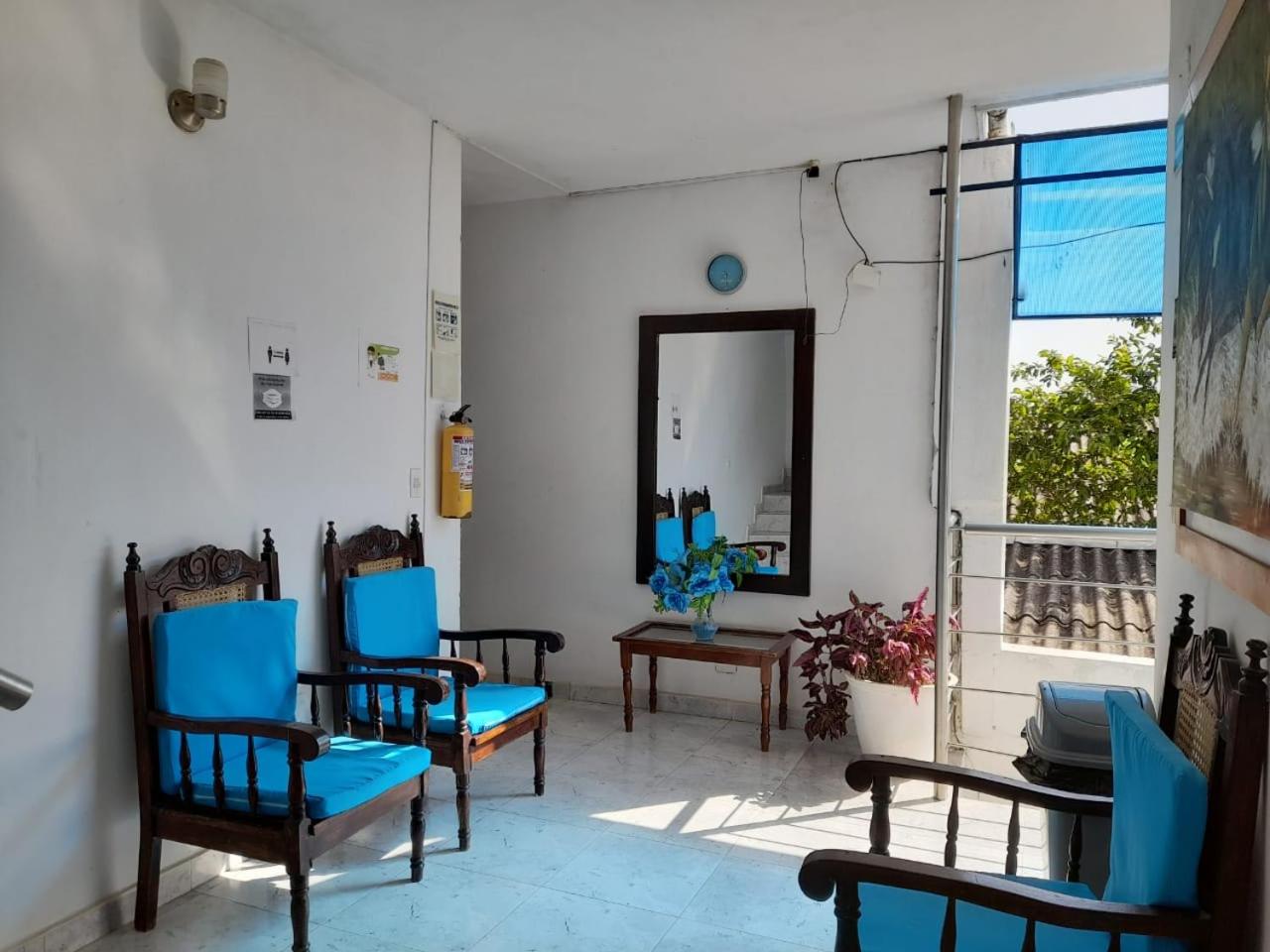 Hotel Isla Capri - Image 1