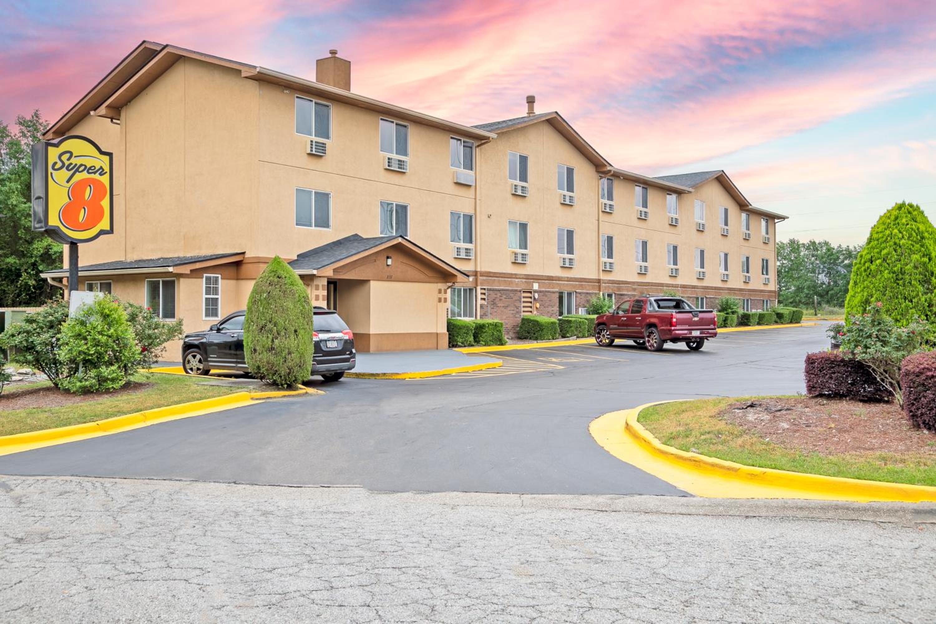 Super 8 by Wyndham Augusta Ft Eisenhower Area