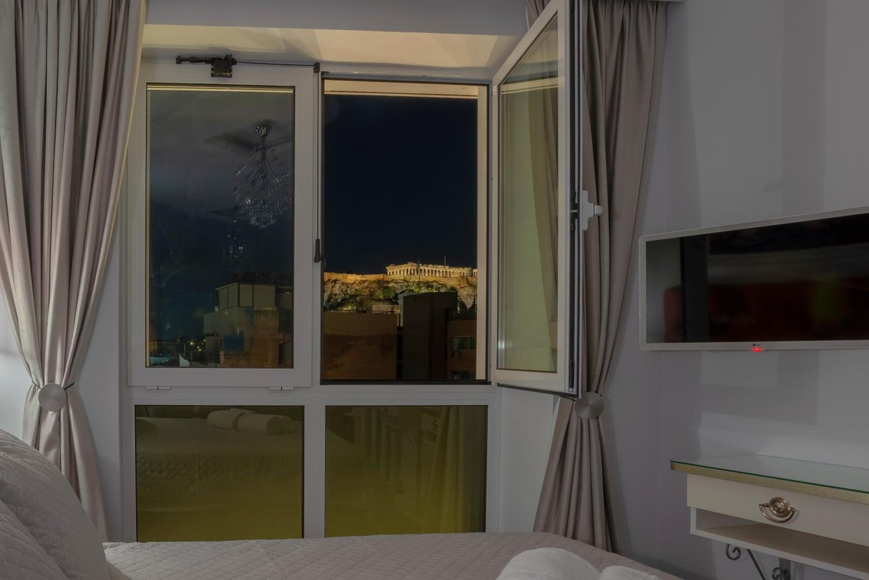 Diana's Suite viewing the Acropolis