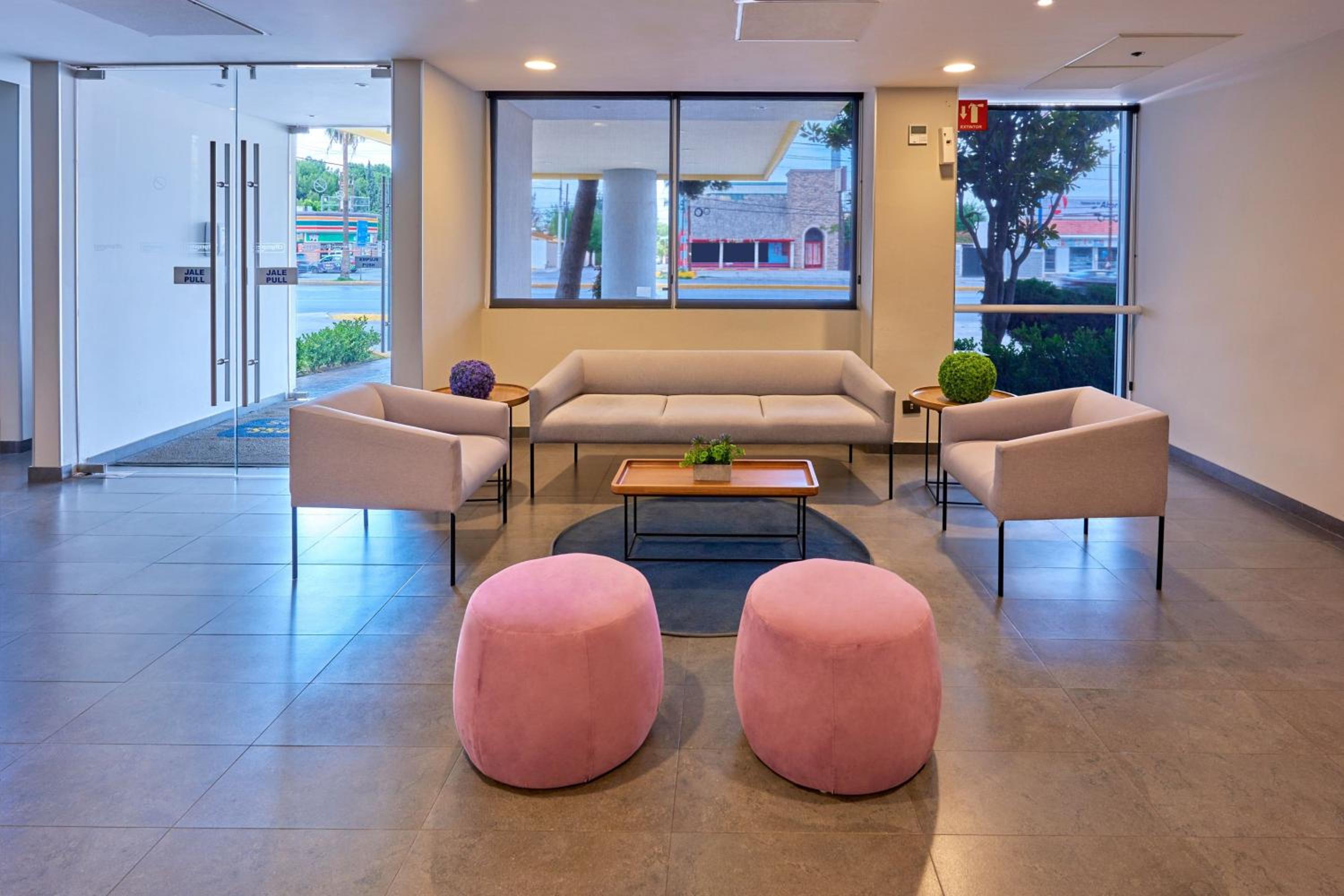 Saltillo Vacations - City Express by Marriott Saltillo Norte - Property Image 4