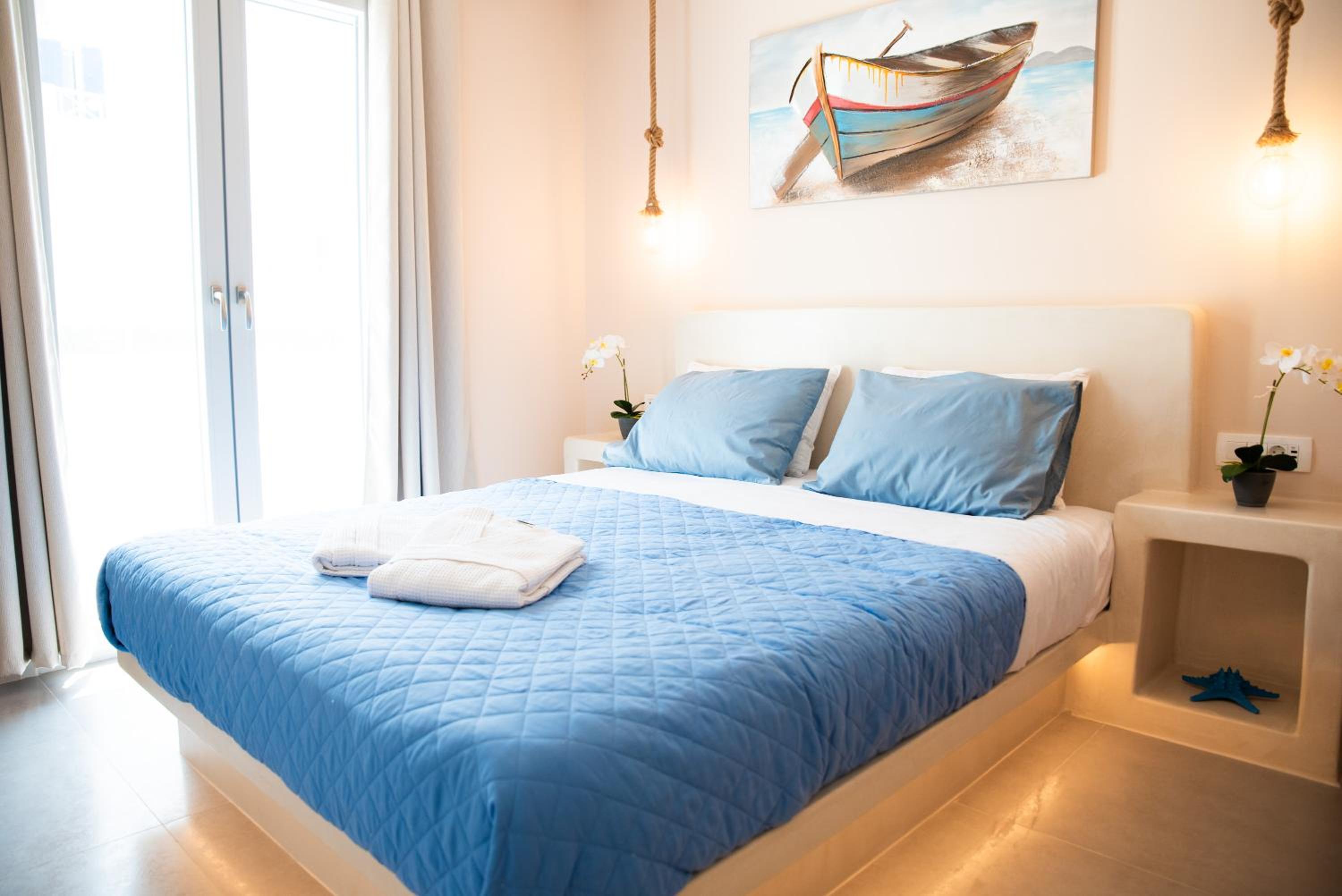 Vista Al Mar Santorini (sea view & hot tub jacuzzi) photo 4