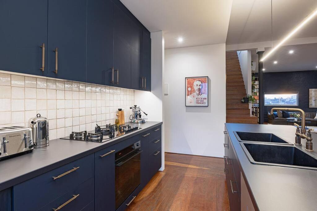 The Penthouse on Gertrude St - Fitzroy