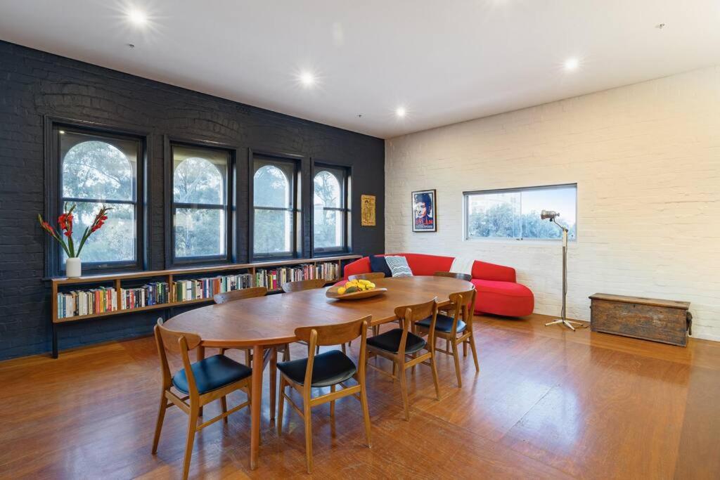 The Penthouse on Gertrude St - Fitzroy