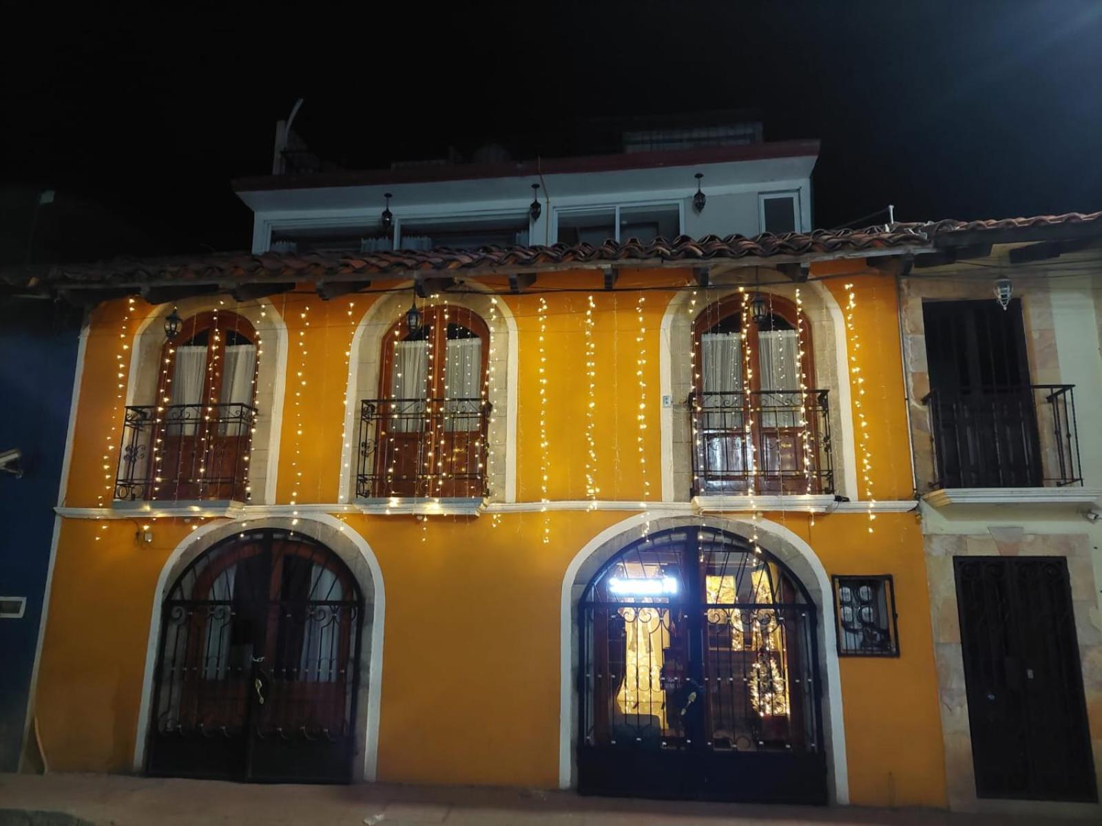HOTEL PUEBLO BONITO - Image 1