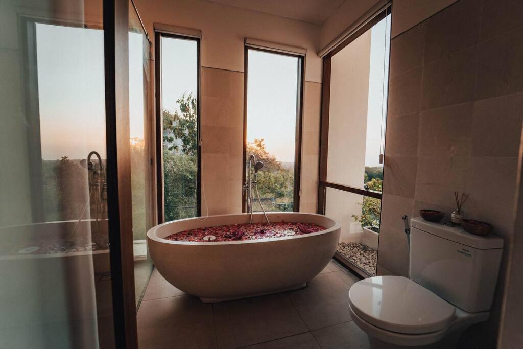 Ulluwatu Pearl Villa Ocean View view 2