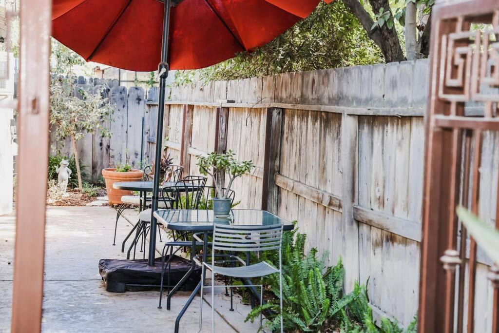 Sequoia Studio with Private Patio