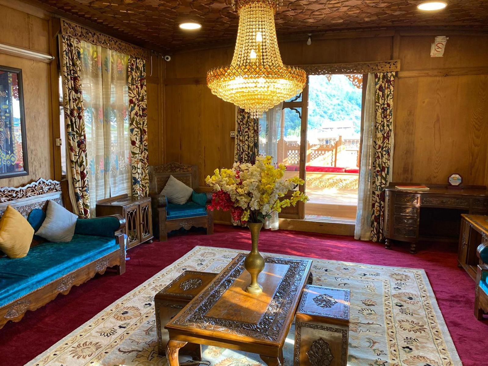lounge