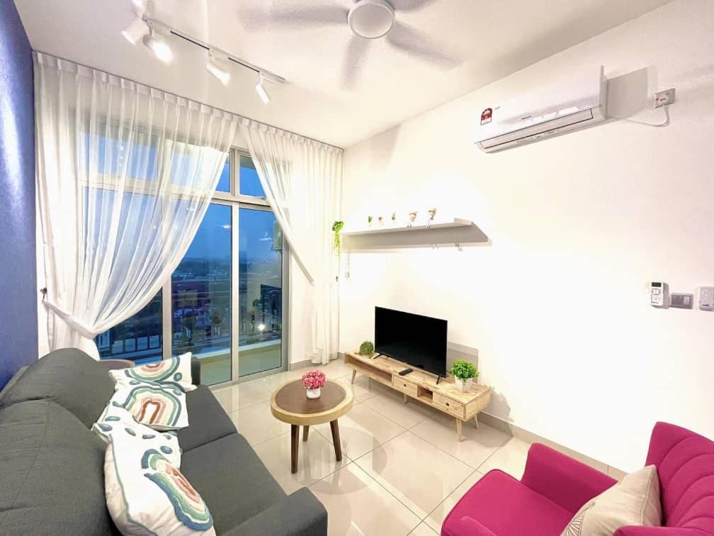 SKS Habitat 2BR by Luxecocoo CK Johor Bahru Larkin
